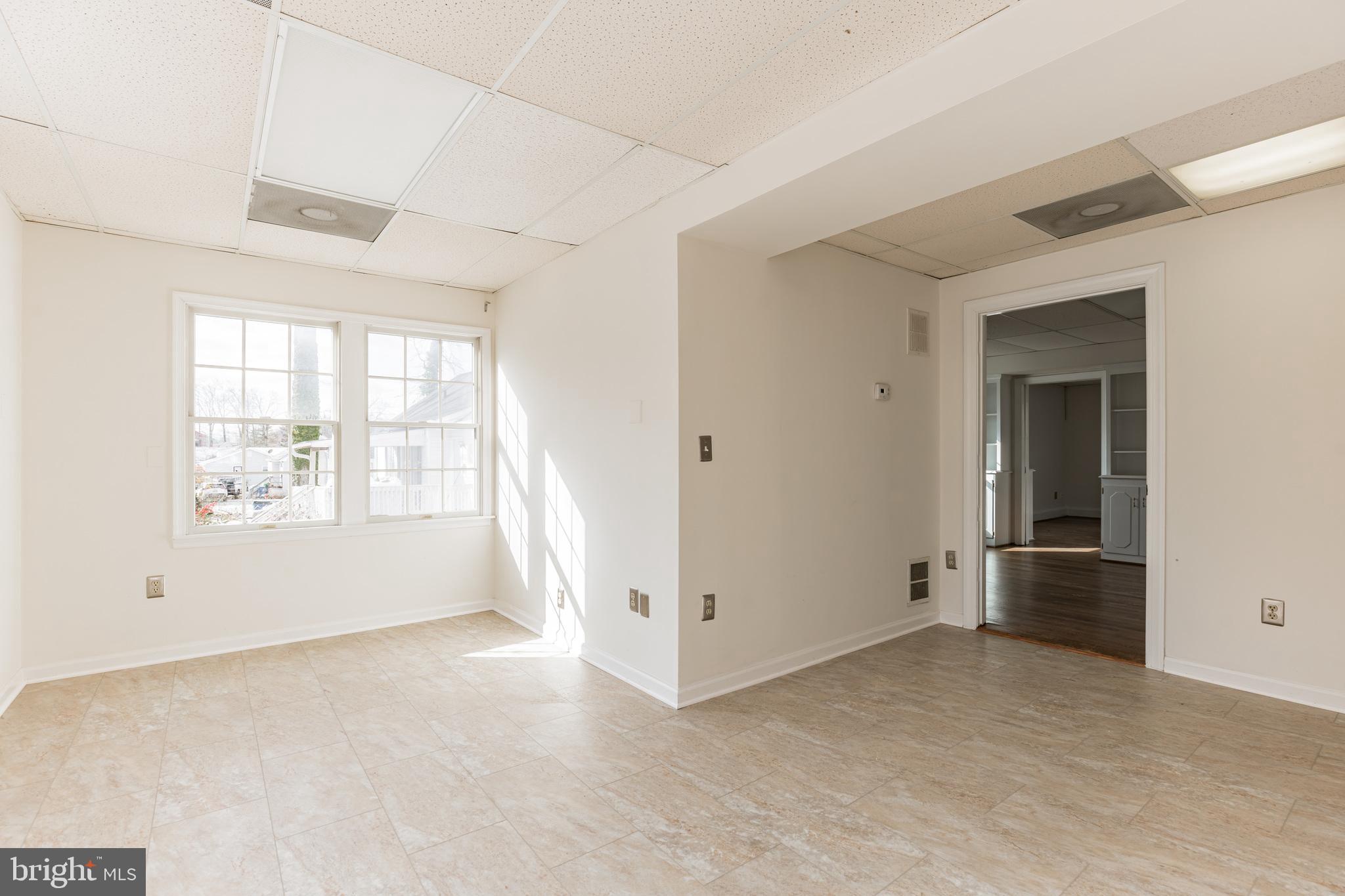 WALDORF TERRACE SUB - Residential