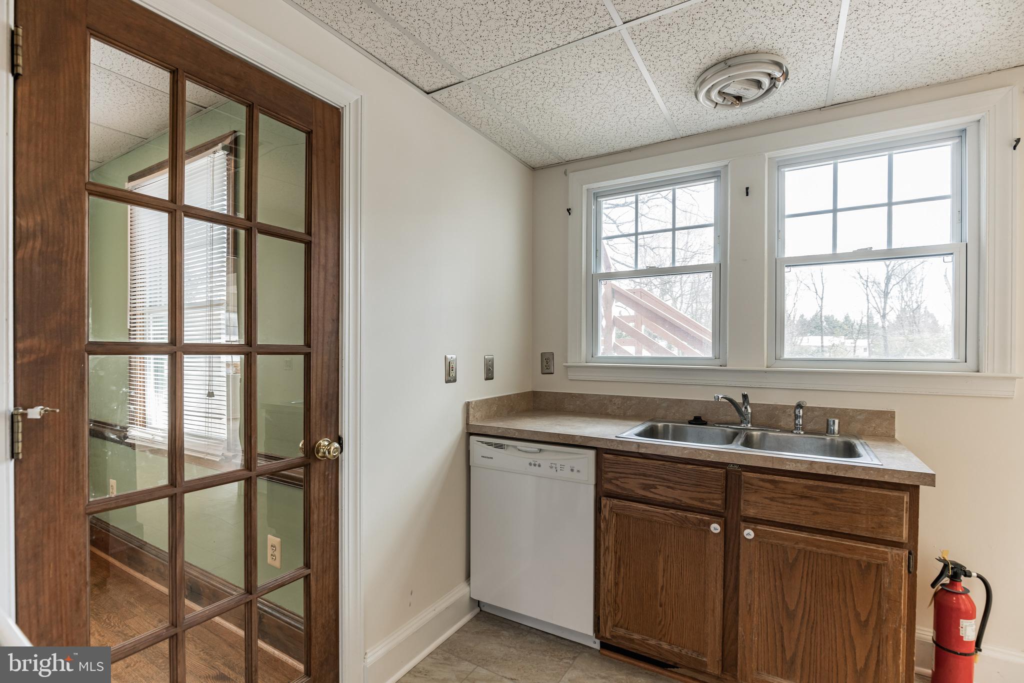 WALDORF TERRACE SUB - Residential