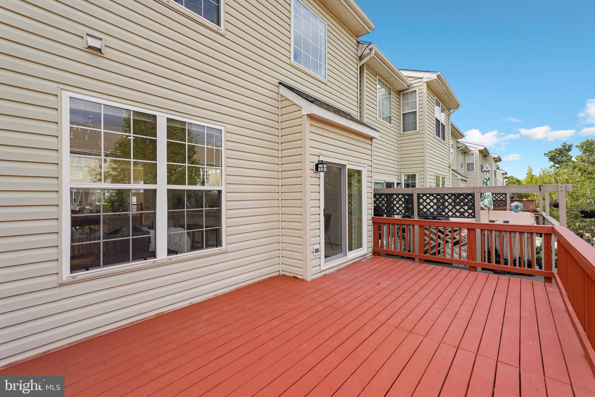 TOWNS AT STUART POINT - Residential