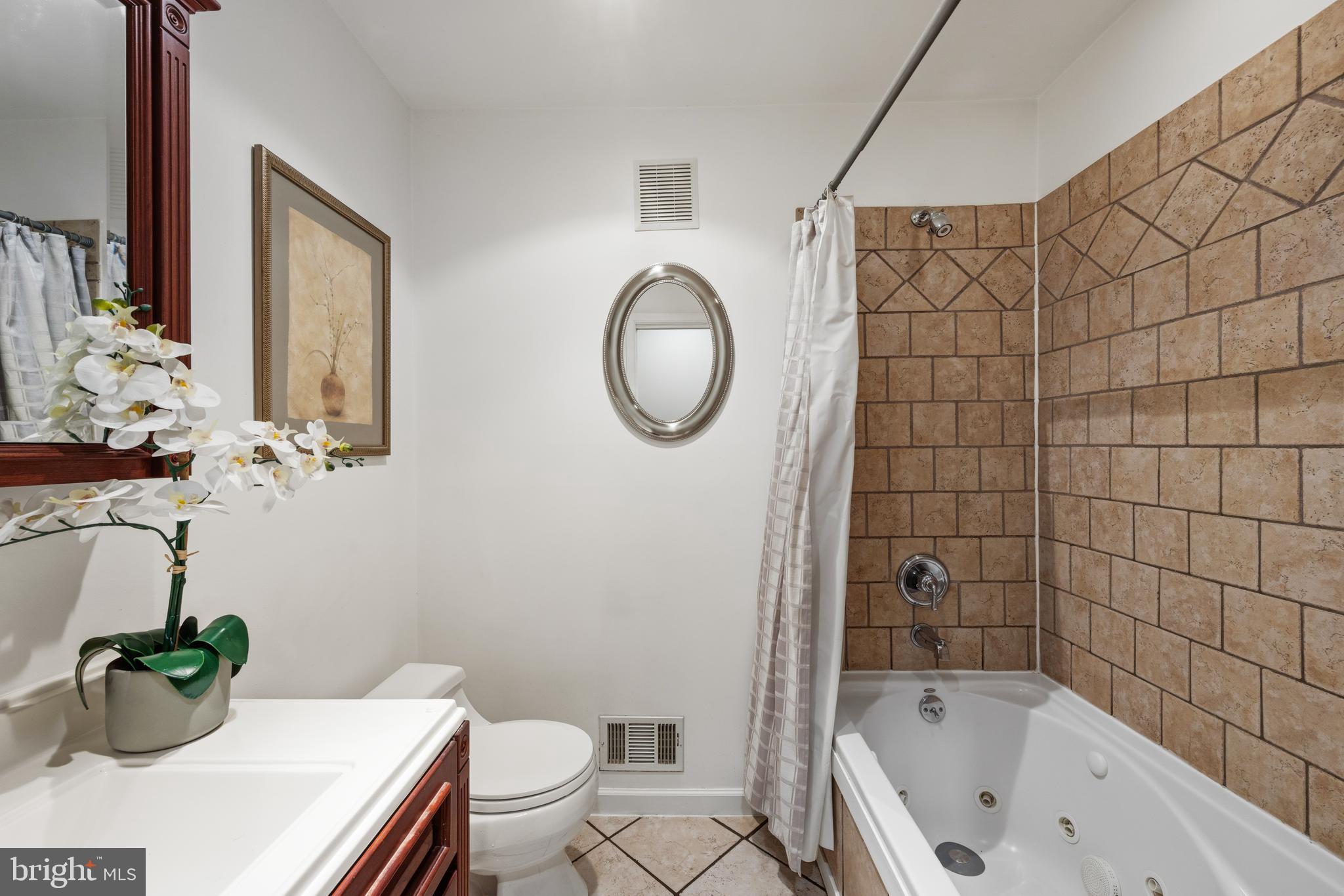 CHARTLEY NORTH - Residential