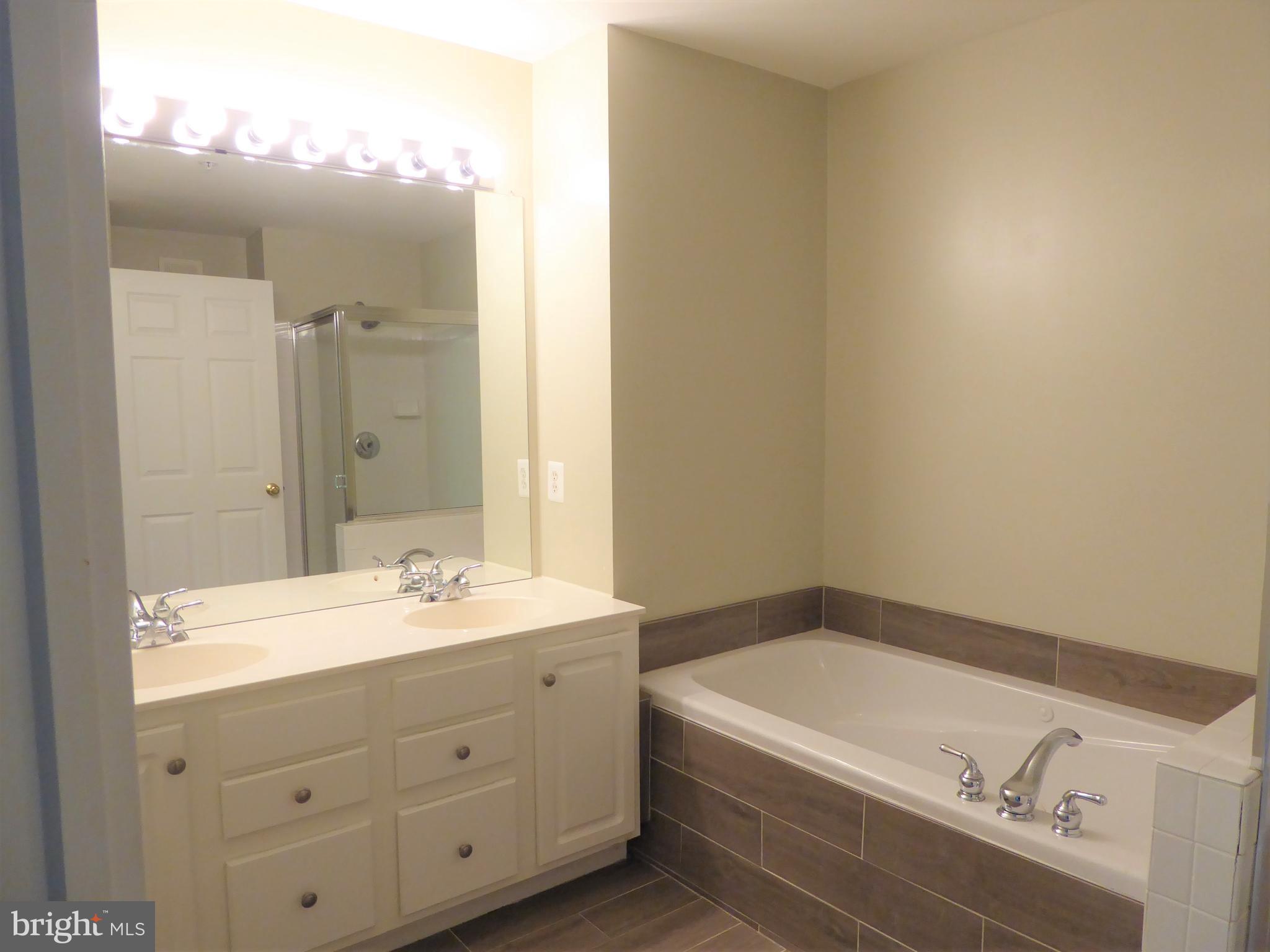 VILLAGES AT FALLS CHURCH - Residential Lease