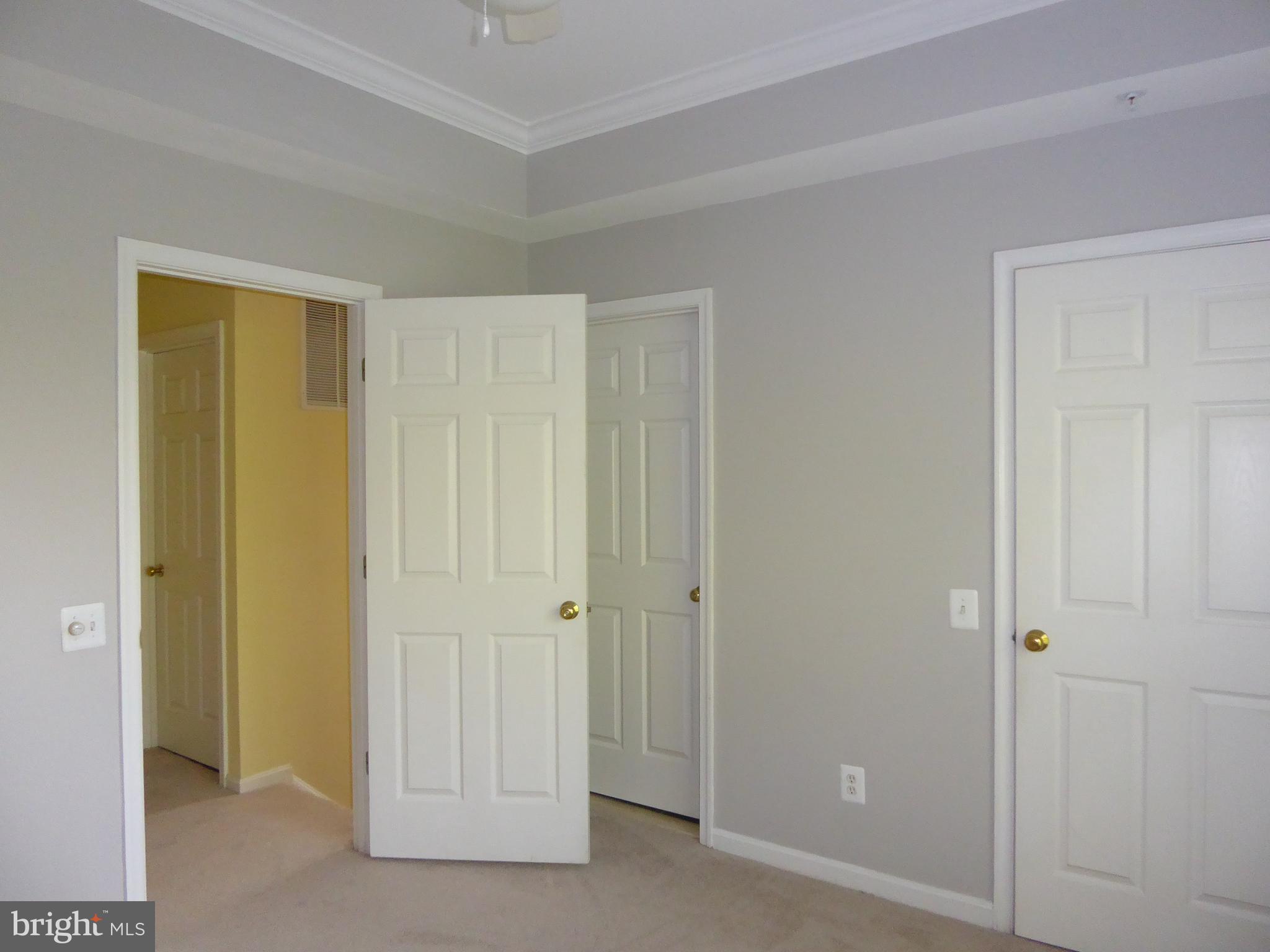 VILLAGES AT FALLS CHURCH - Residential Lease