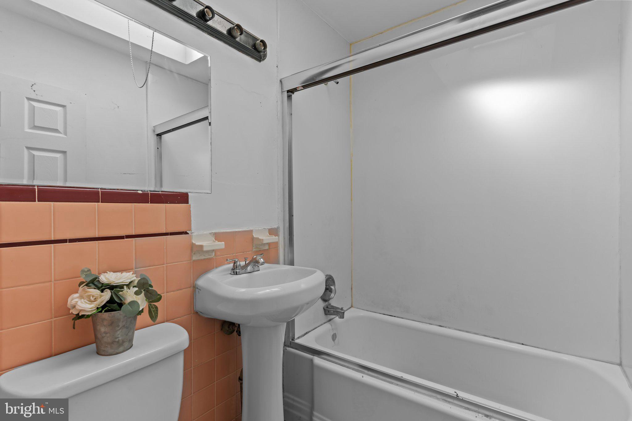 MAYFAIR - Residential