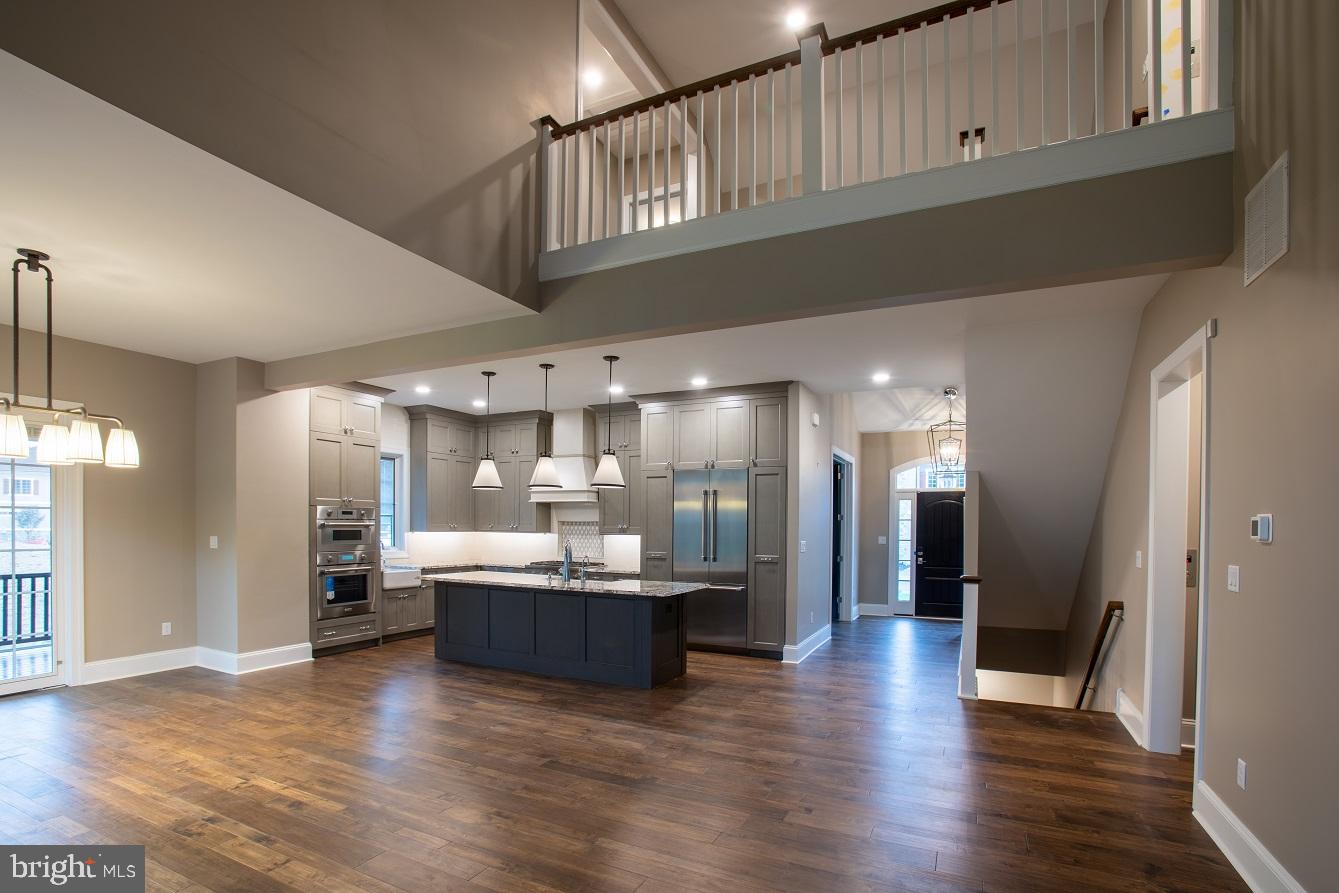 1222 COULEE WAY