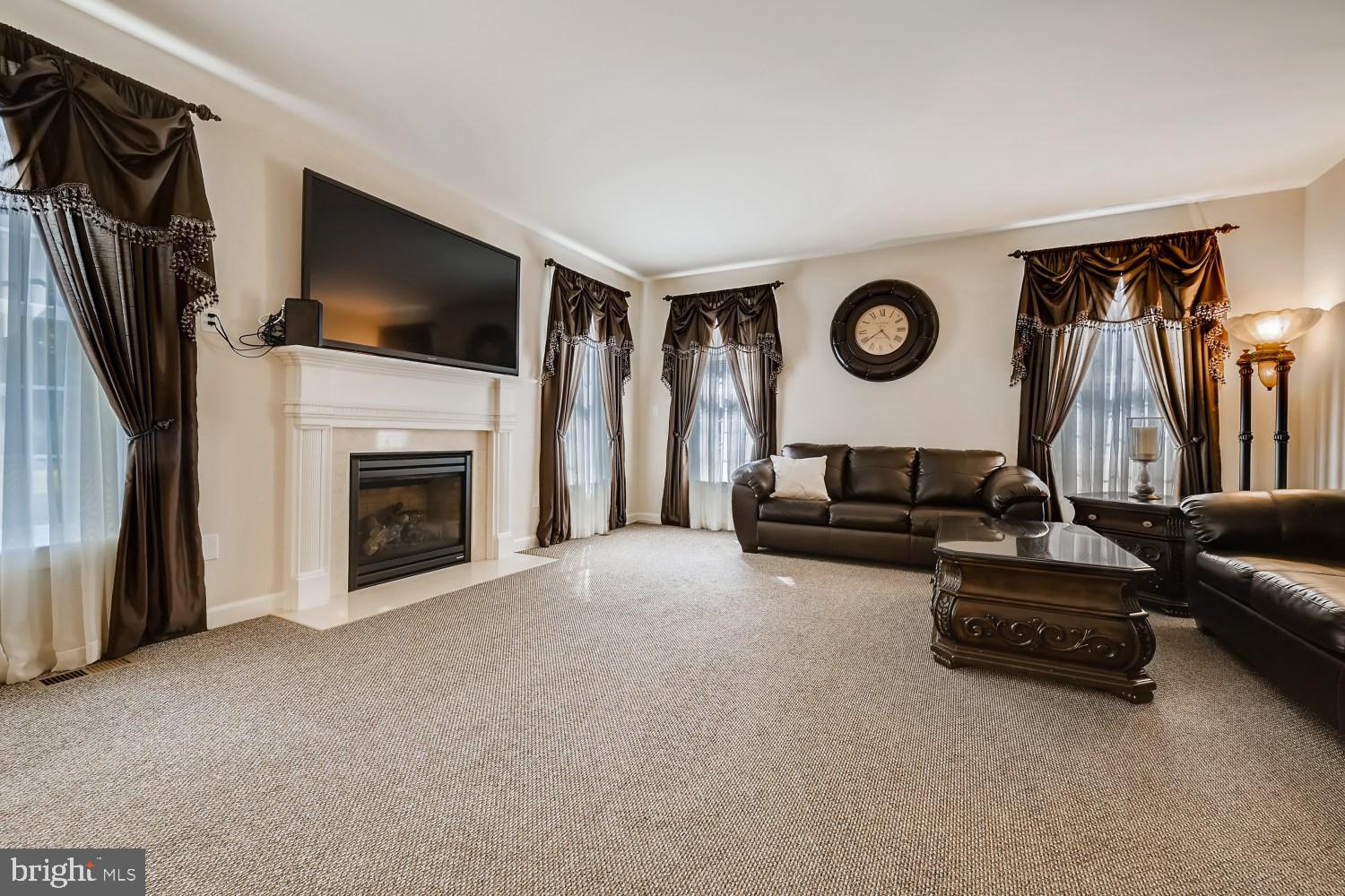 STONEHOUSE OVERLOOK - Residential