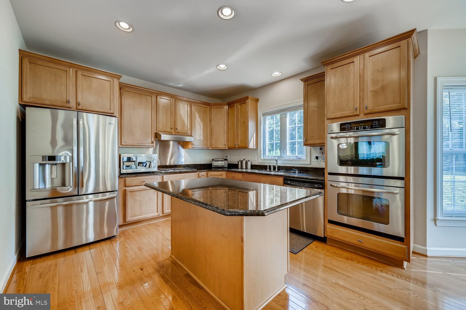 STONEHOUSE OVERLOOK - Residential