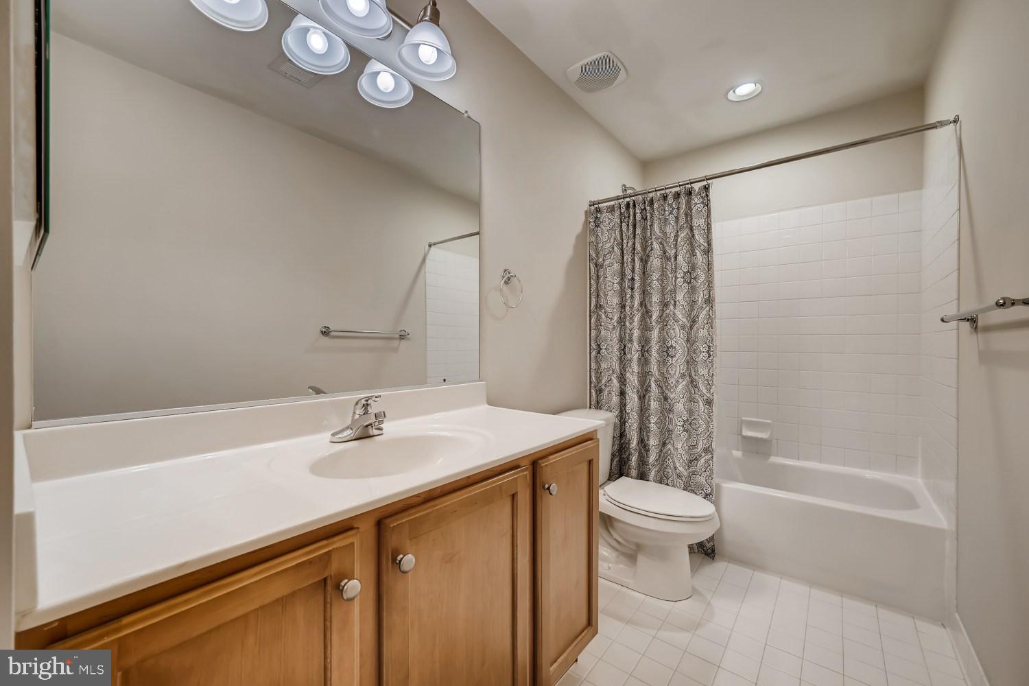 STONEHOUSE OVERLOOK - Residential