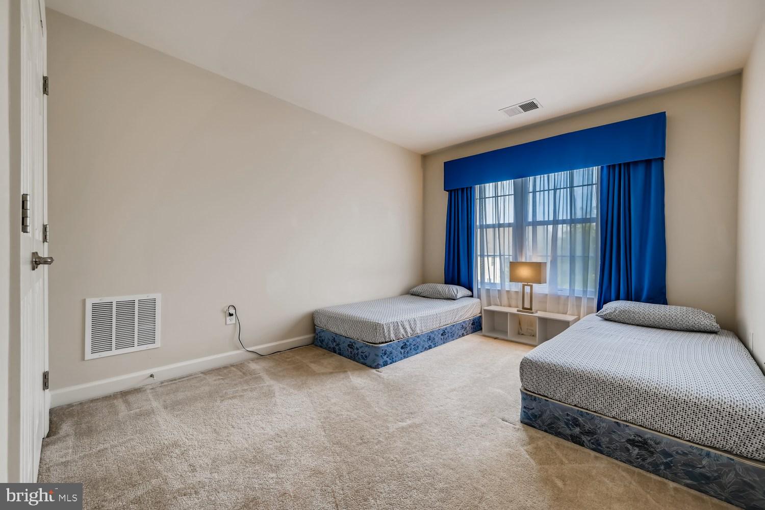 STONEHOUSE OVERLOOK - Residential