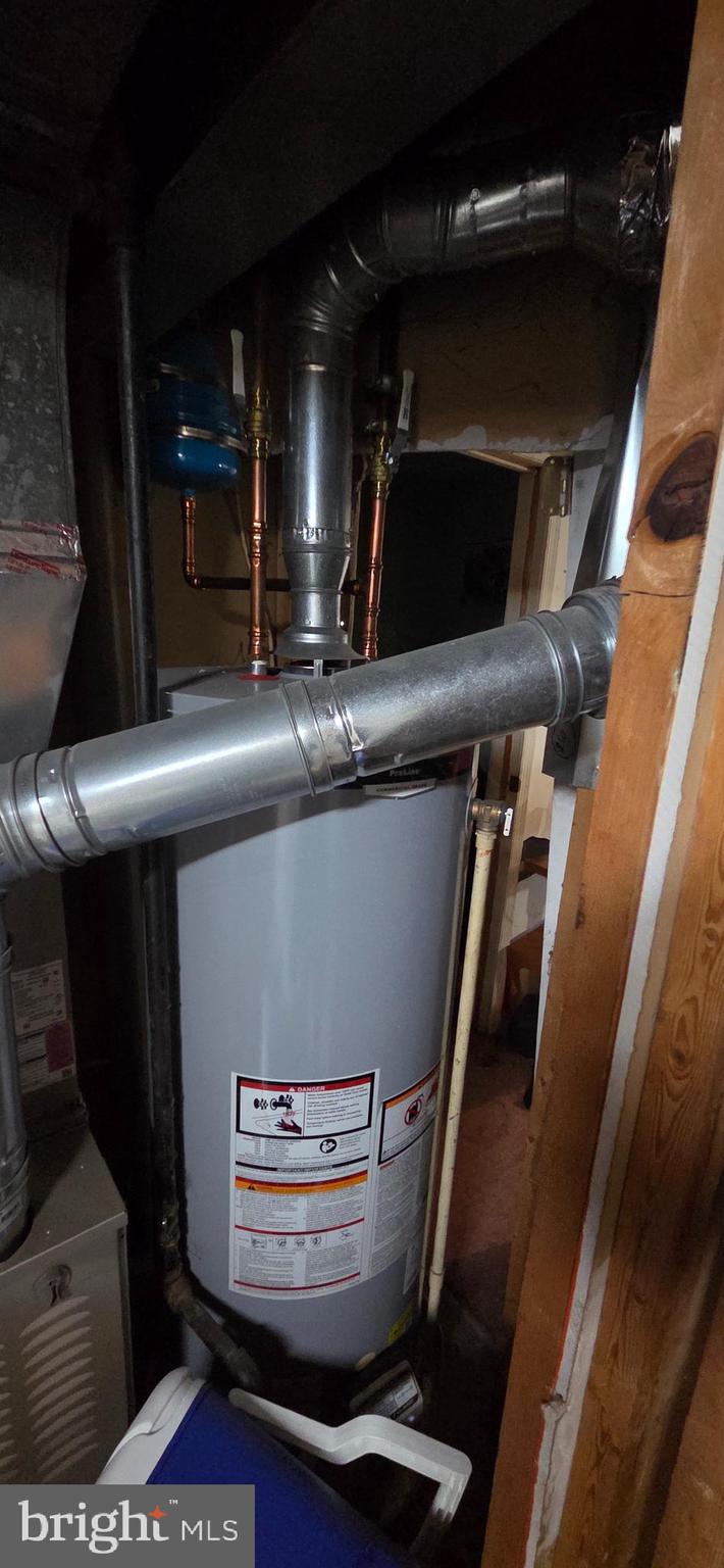 FORT WASHINGTON ESTATES - Residential