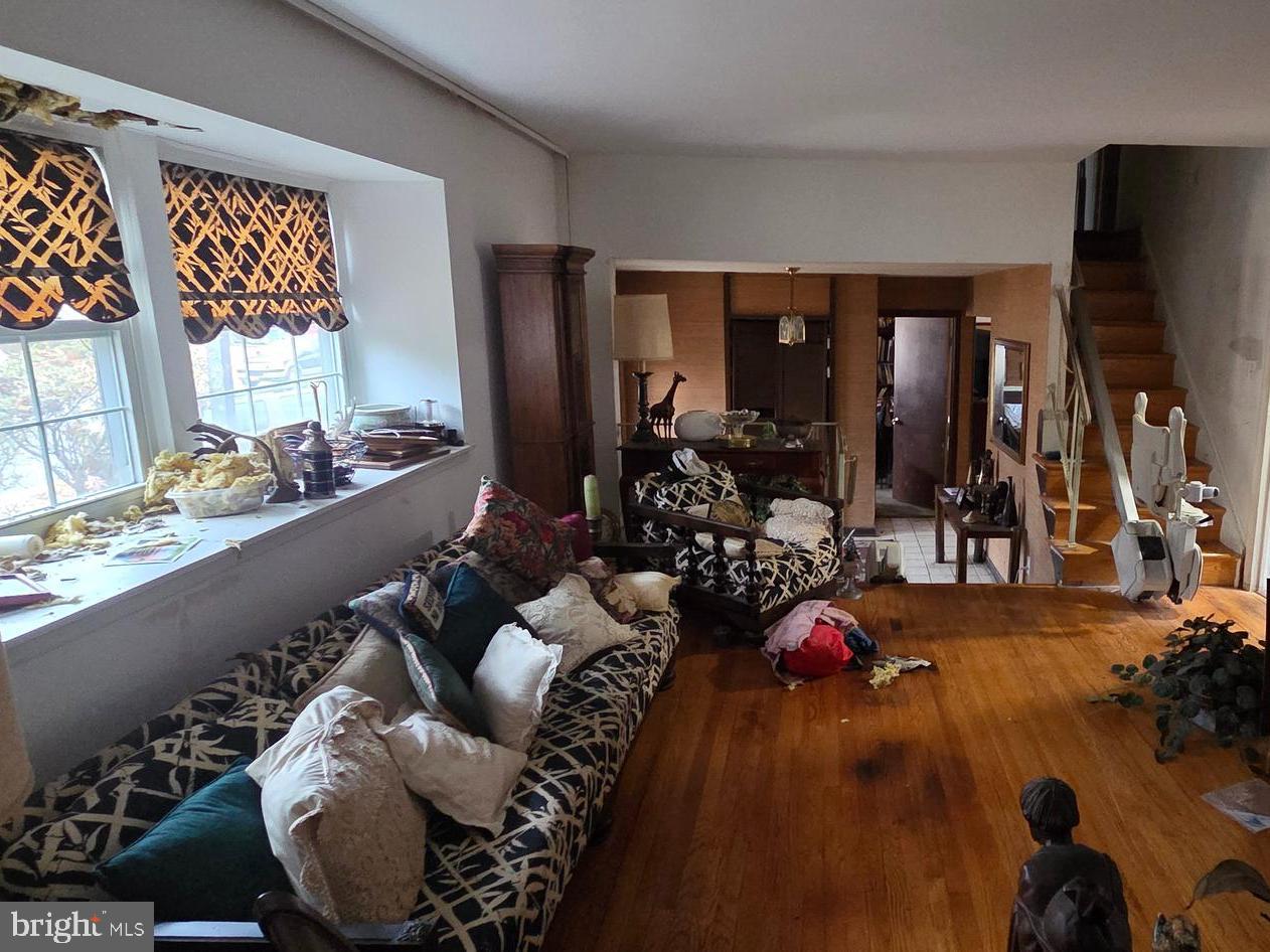 FORT WASHINGTON ESTATES - Residential