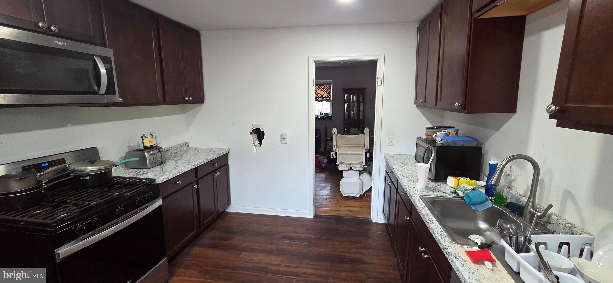 FORT WASHINGTON ESTATES - Residential