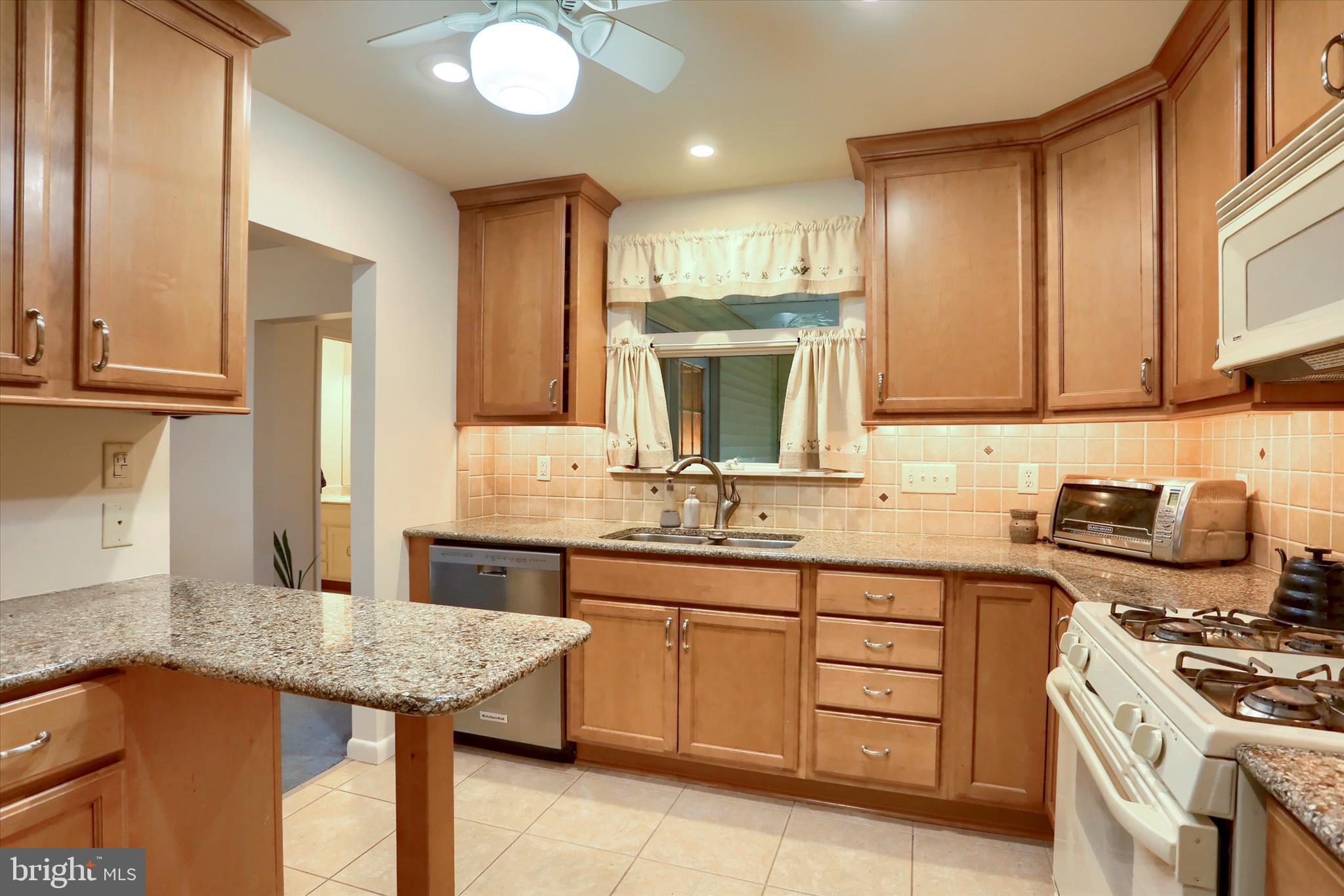 WYNNEWOOD PARK - Residential