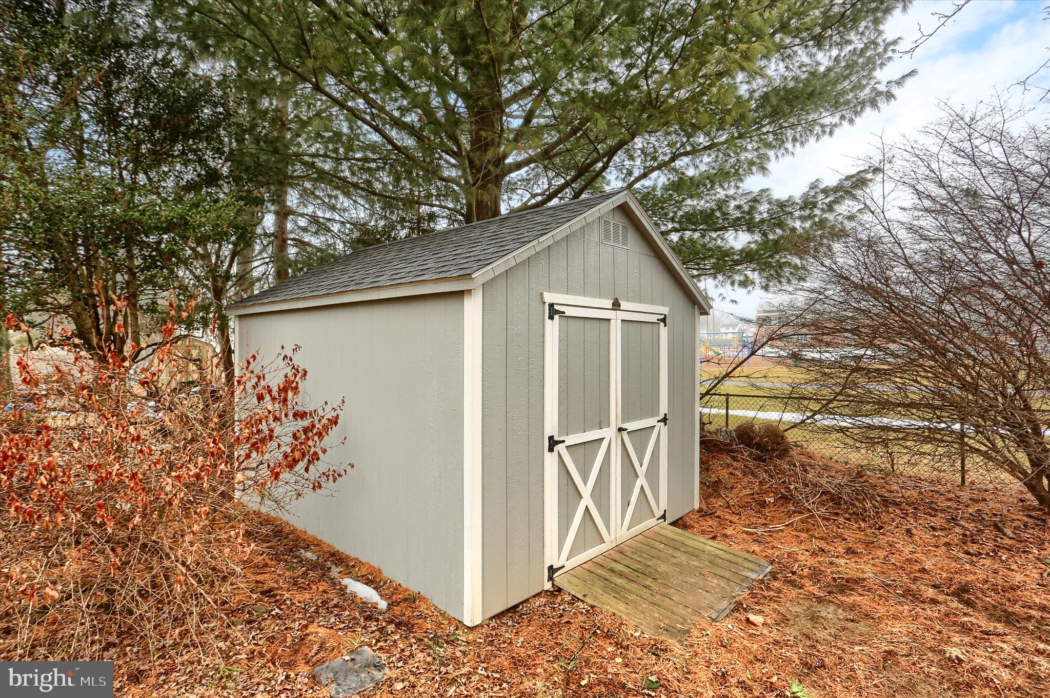 WYNNEWOOD PARK - Residential