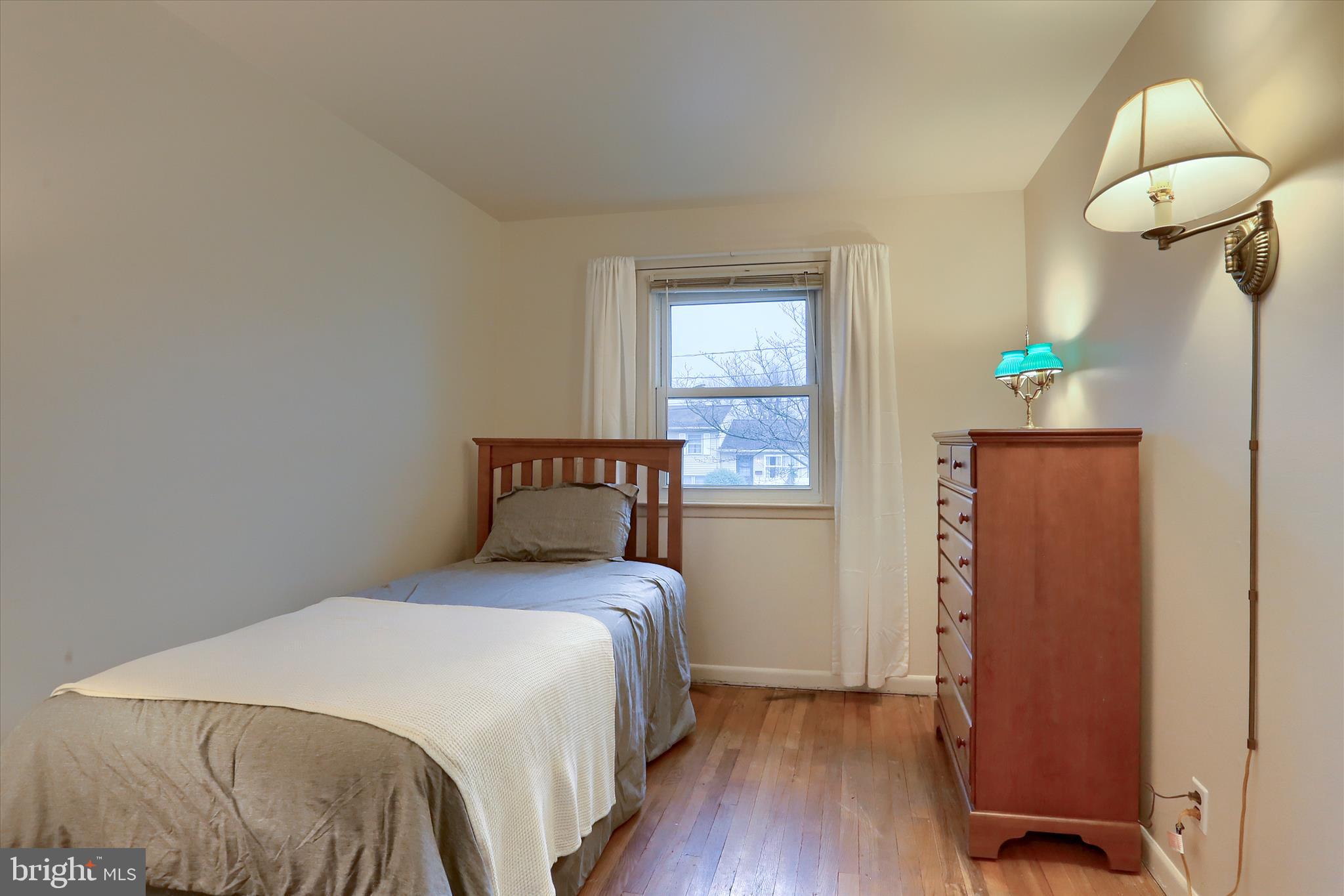 WYNNEWOOD PARK - Residential