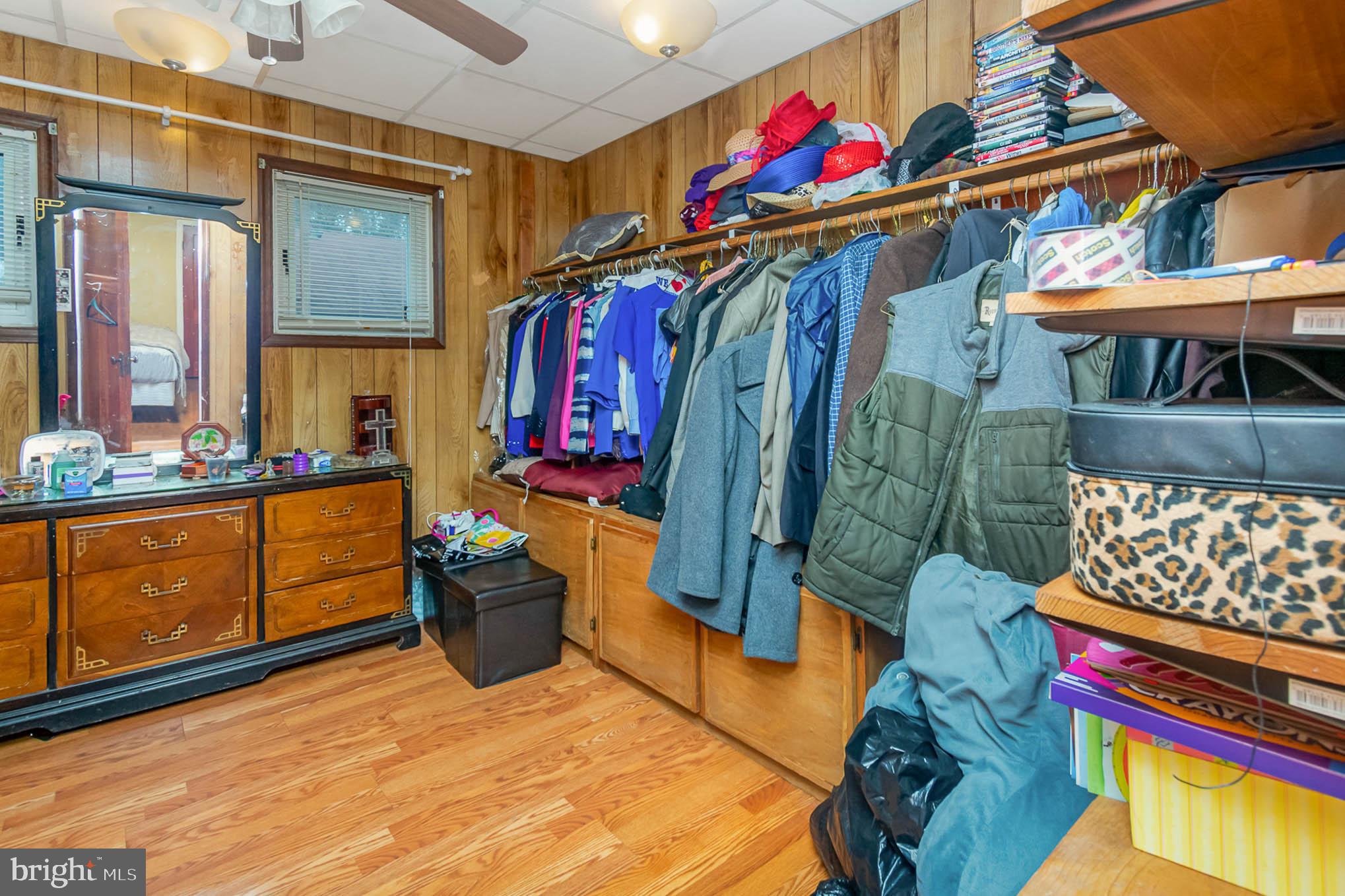 OVERTON - Residential