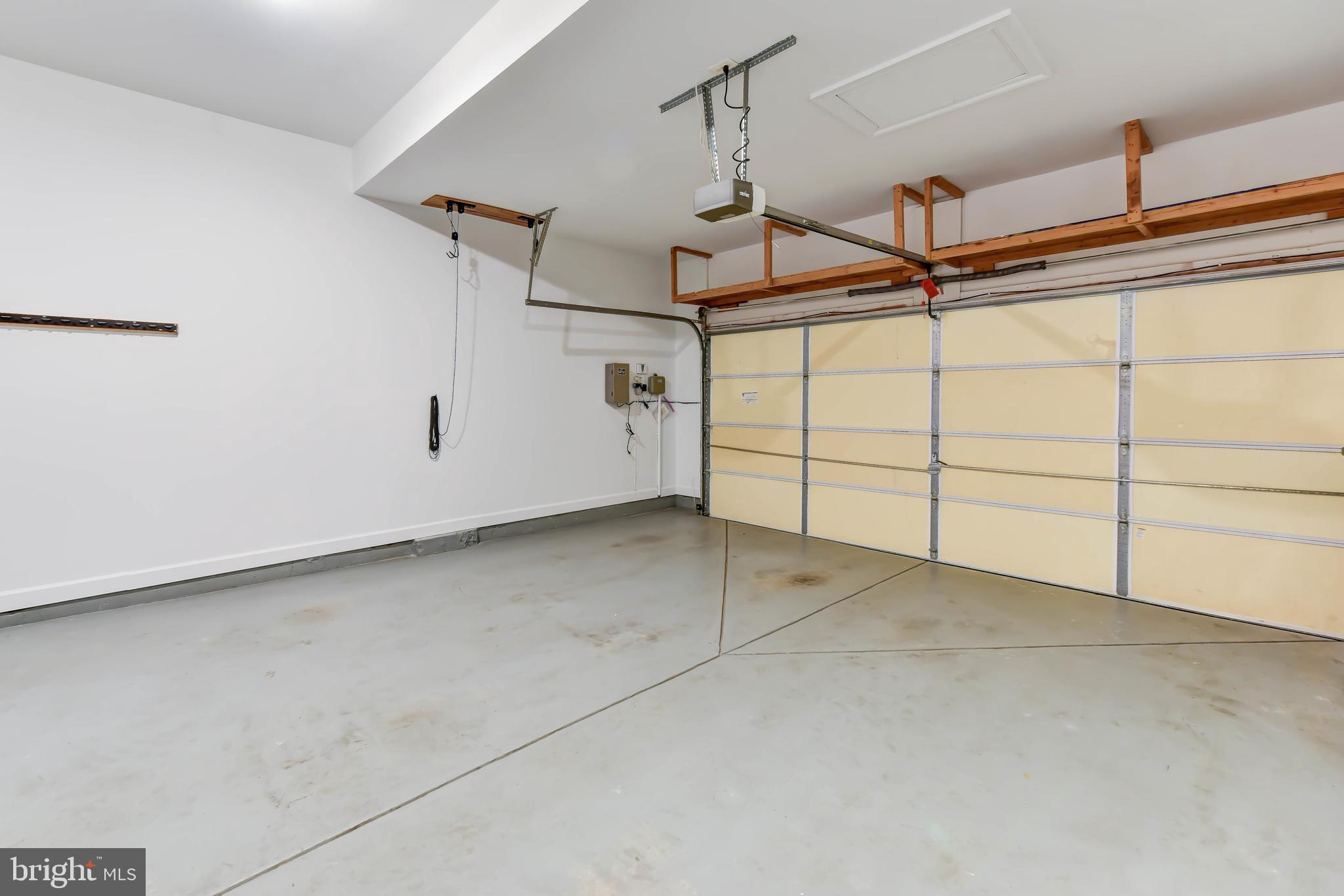 LAUREL HILL LANDBAY - Residential