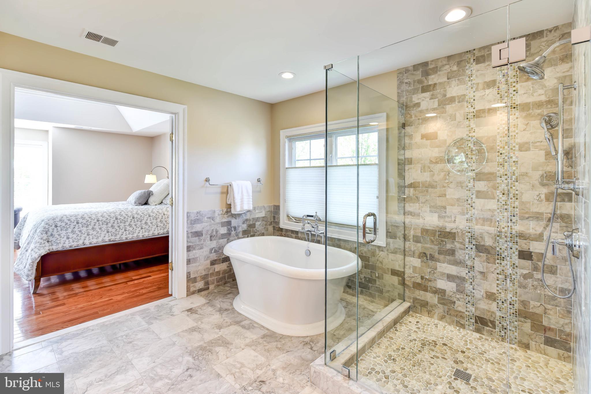 LAUREL HILL LANDBAY - Residential