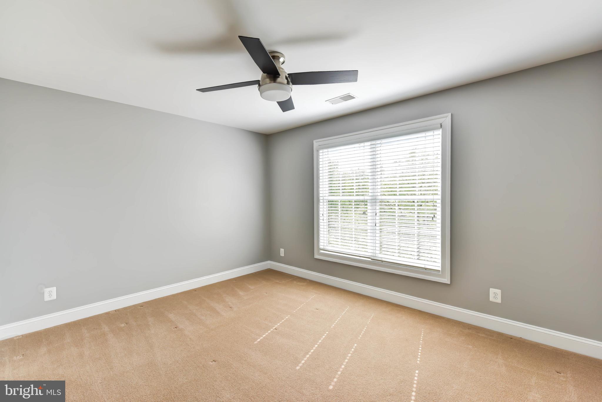 LAUREL HILL LANDBAY - Residential