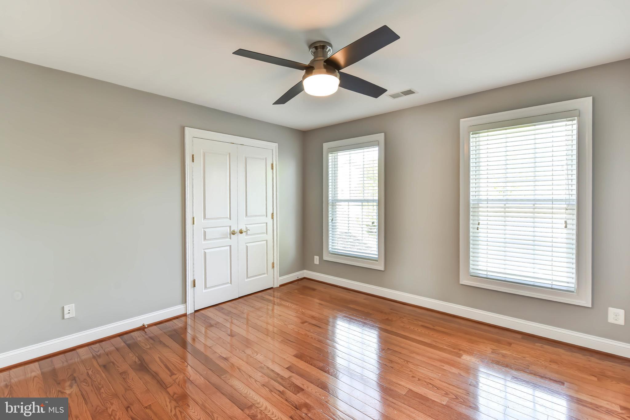 LAUREL HILL LANDBAY - Residential