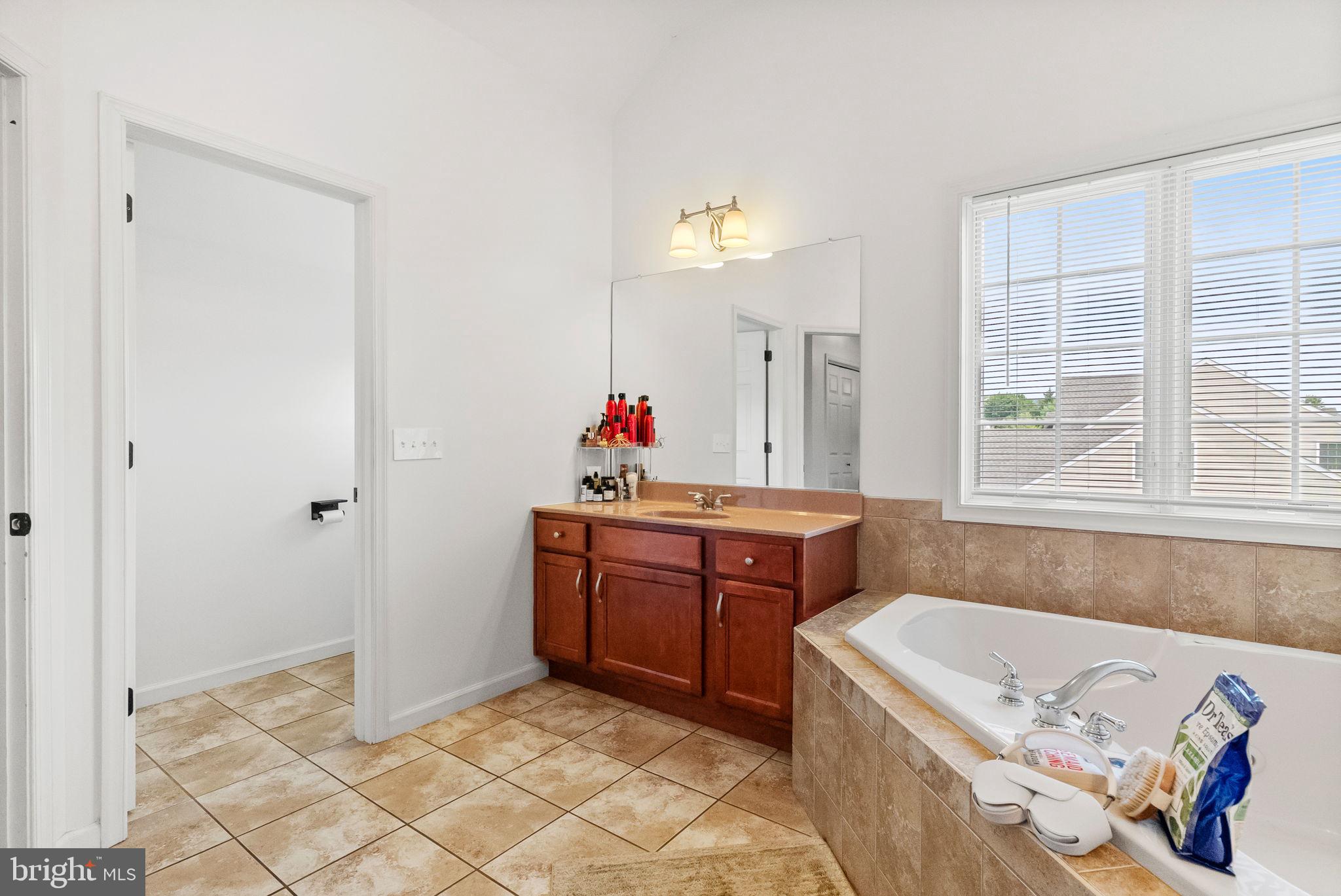 MILLBROOK FARMS - Residential