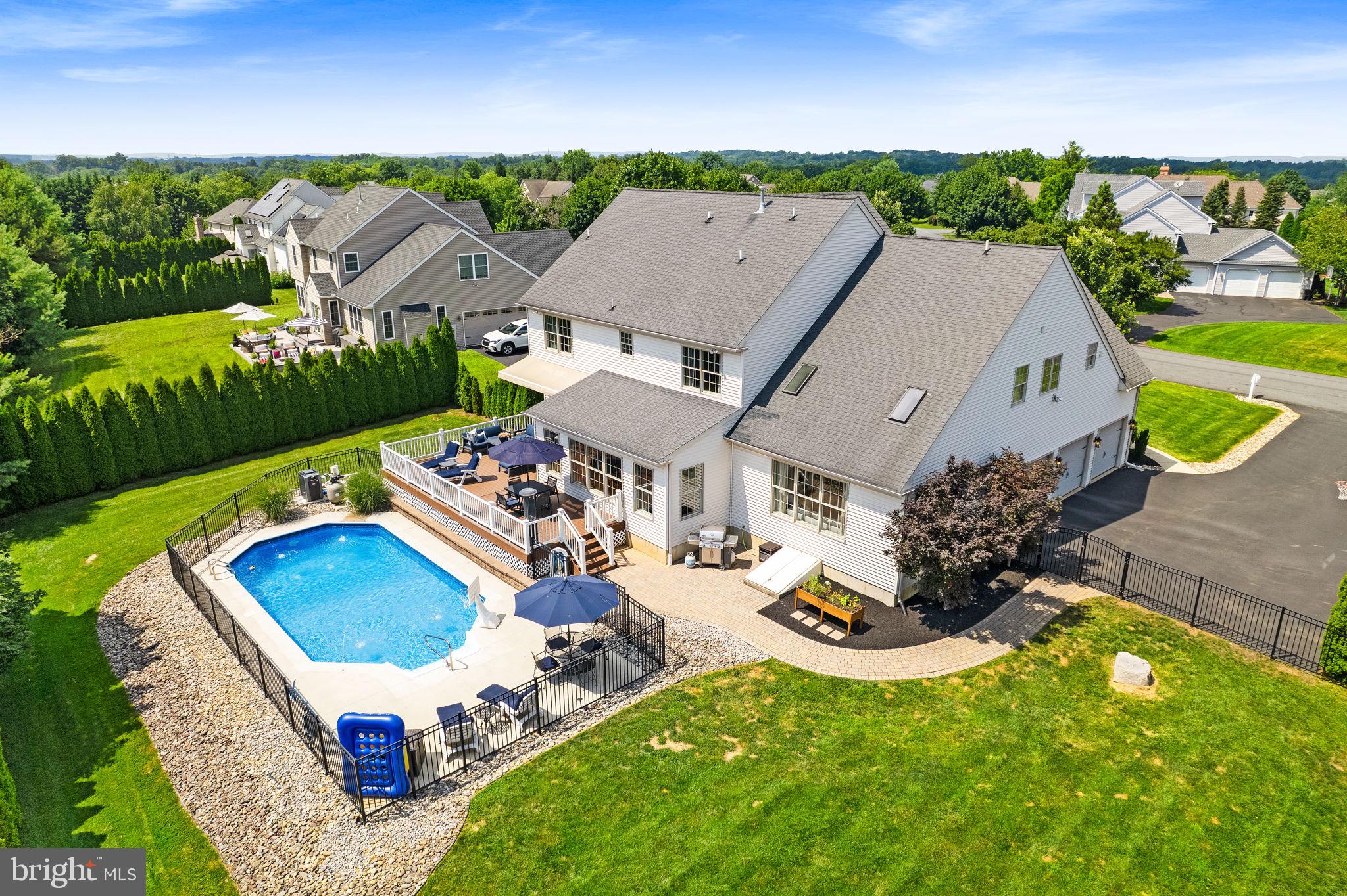 MILLBROOK FARMS - Residential