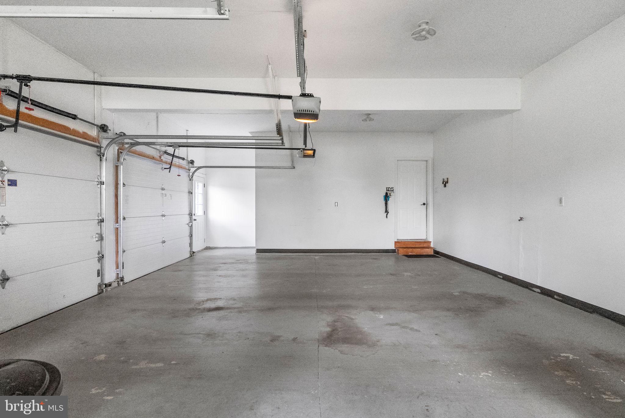 MILLBROOK FARMS - Residential