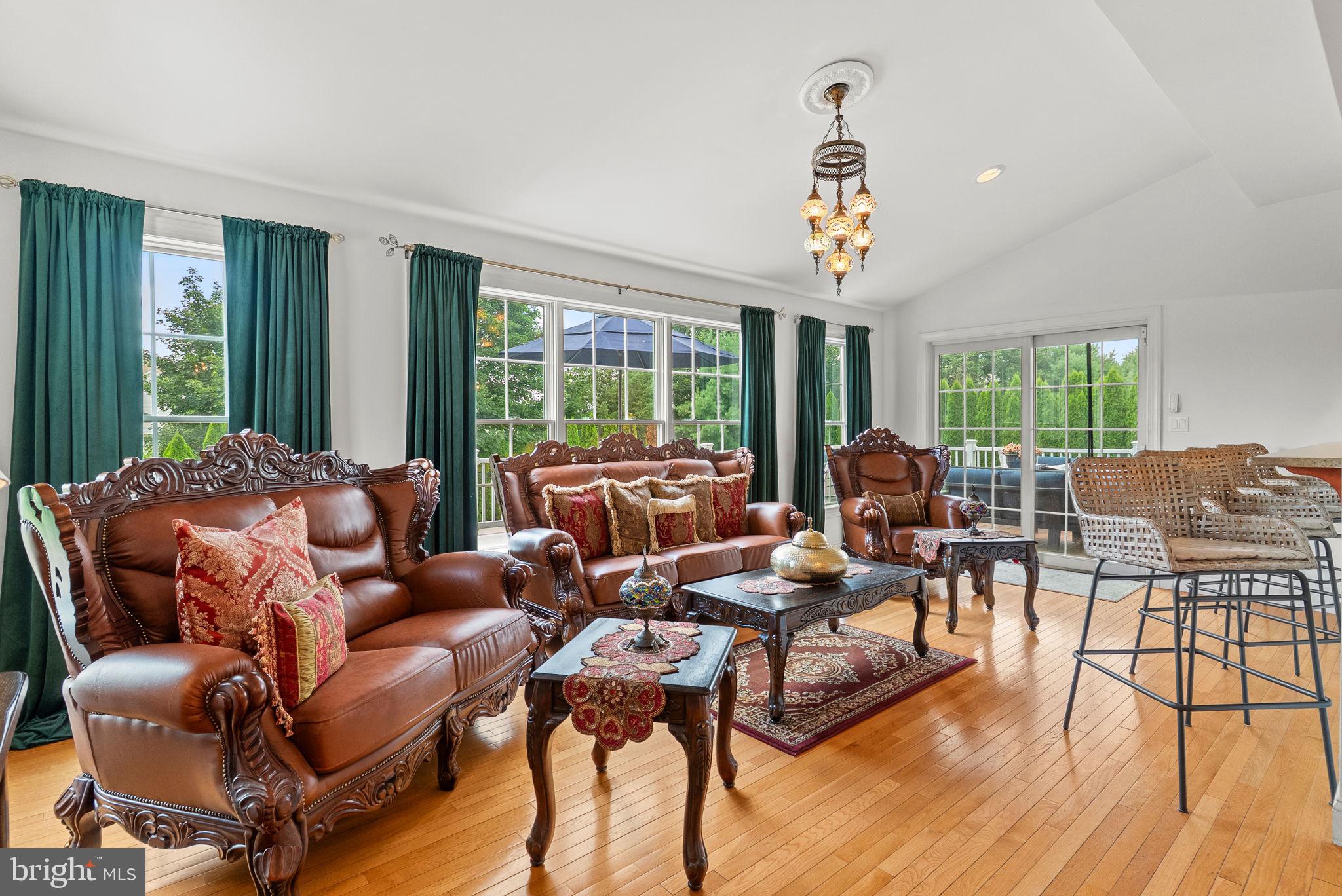 MILLBROOK FARMS - Residential