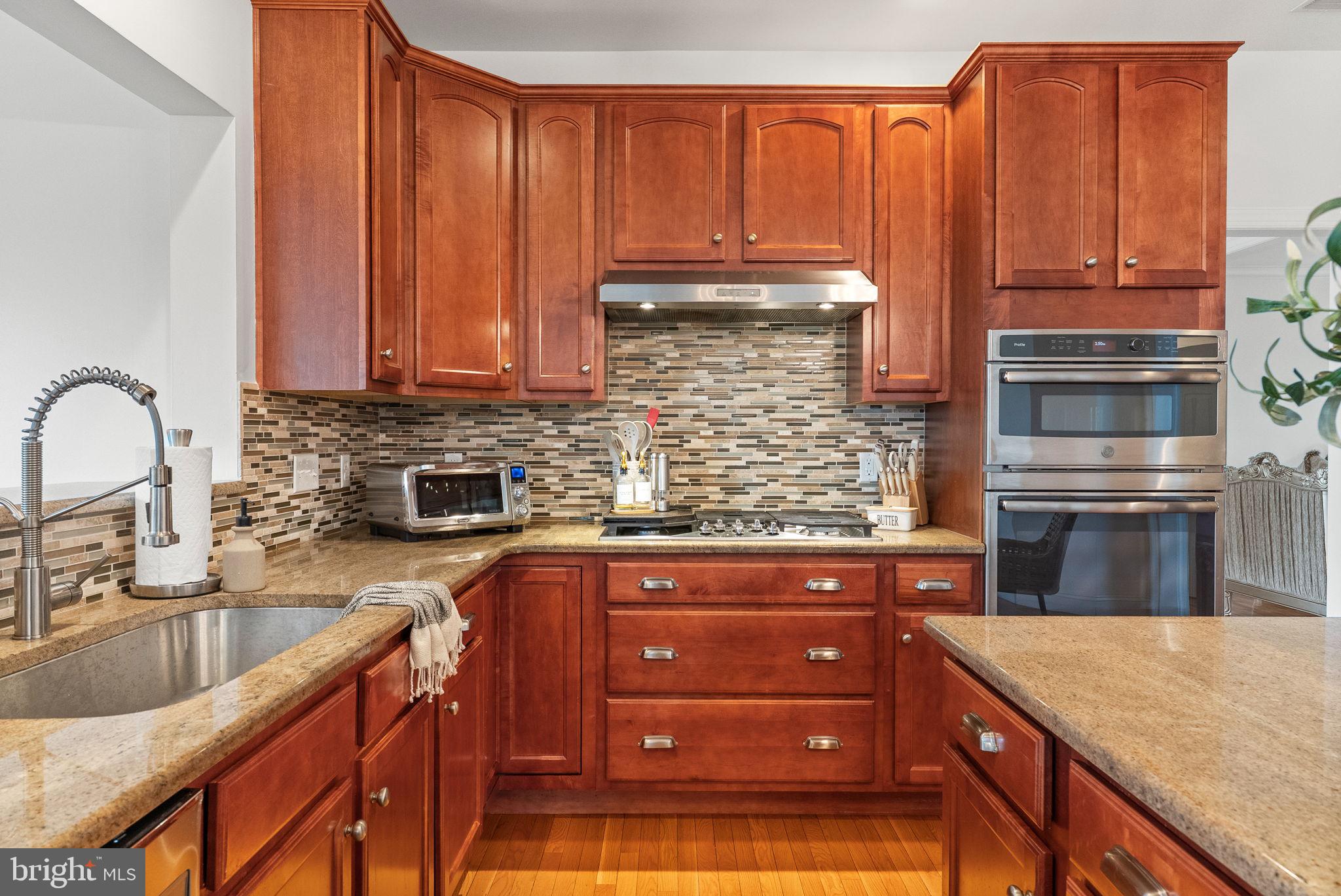 MILLBROOK FARMS - Residential