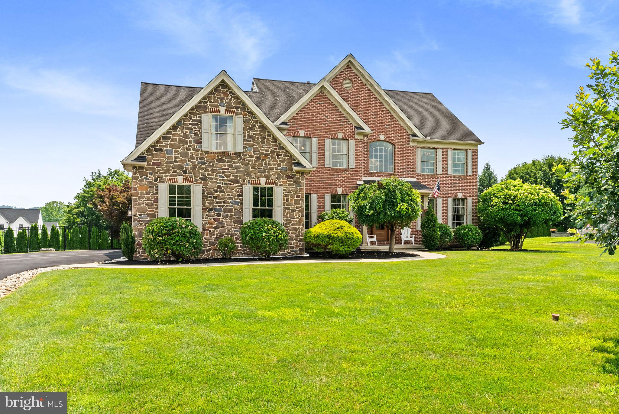 4490 CANTERBURY DRIVE