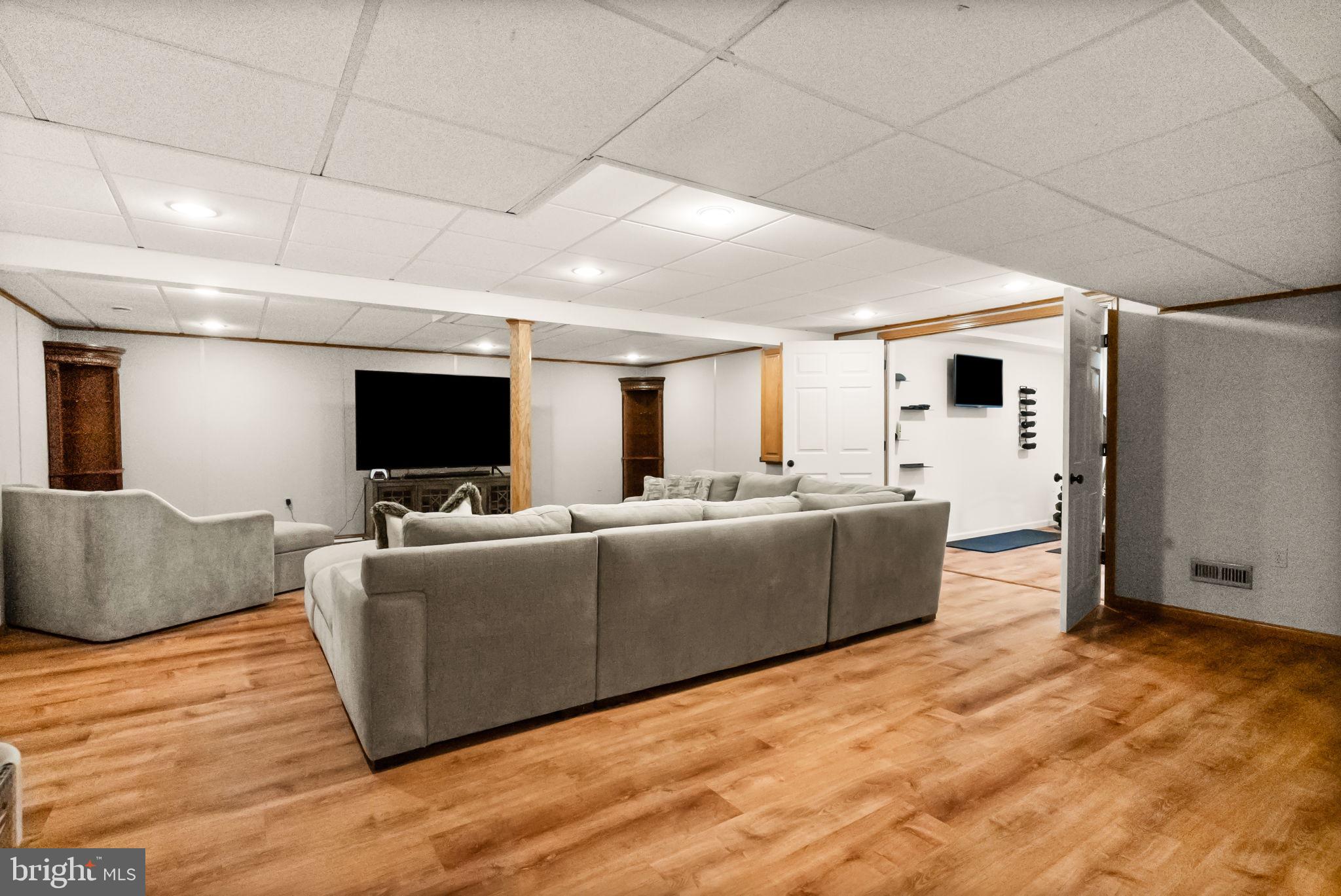 MILLBROOK FARMS - Residential