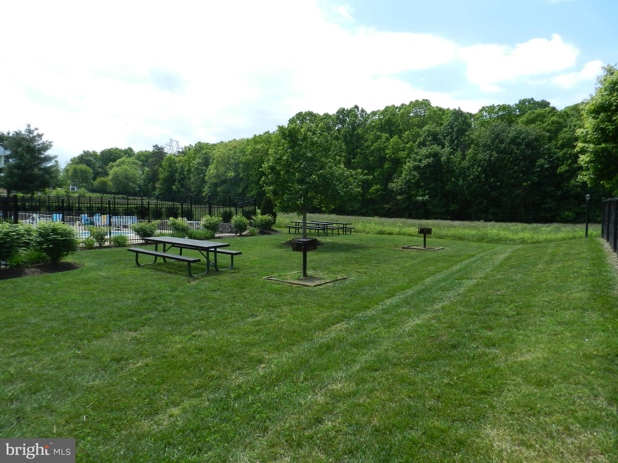 SOMERSET - Residential