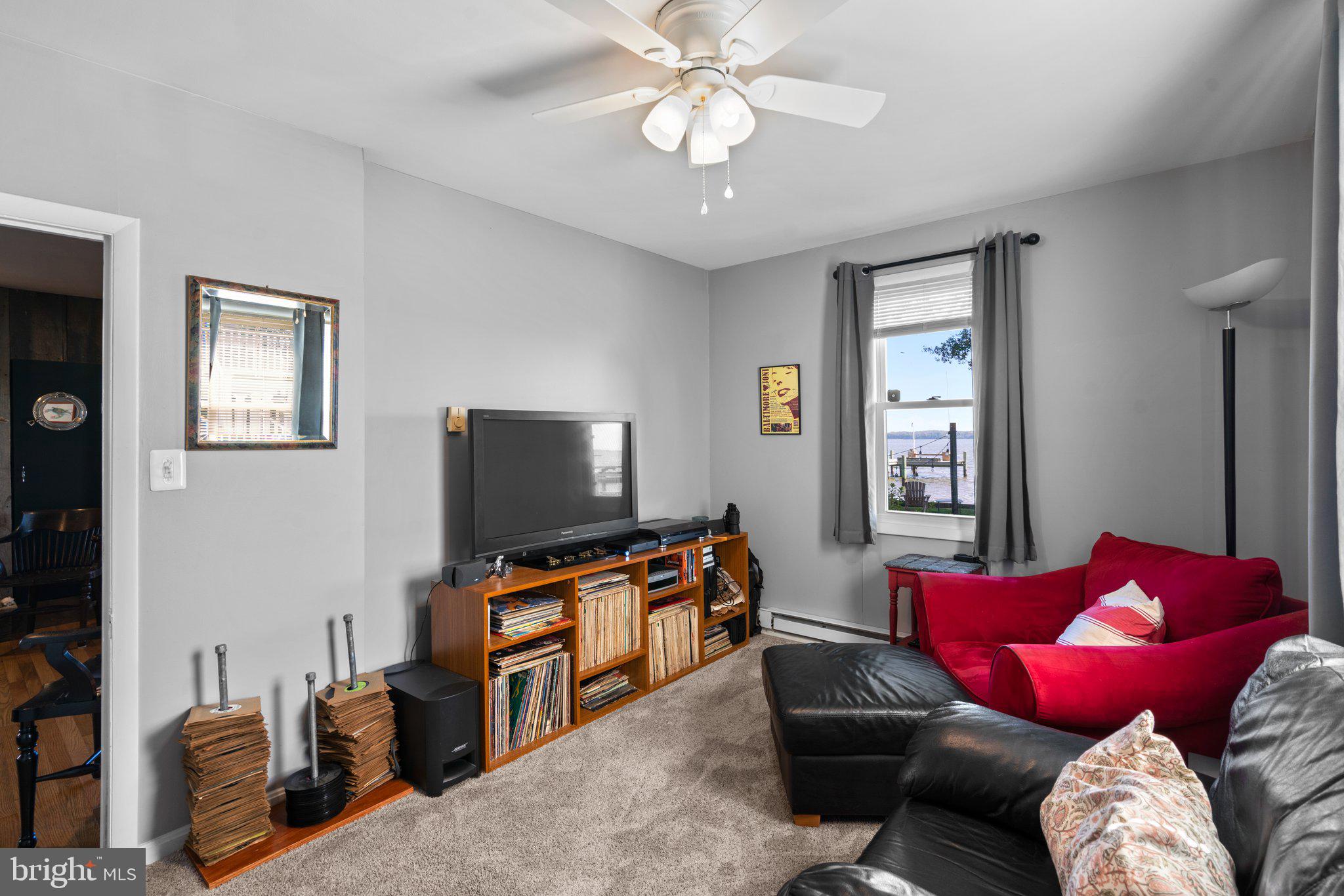 OLIVER BEACH - Residential