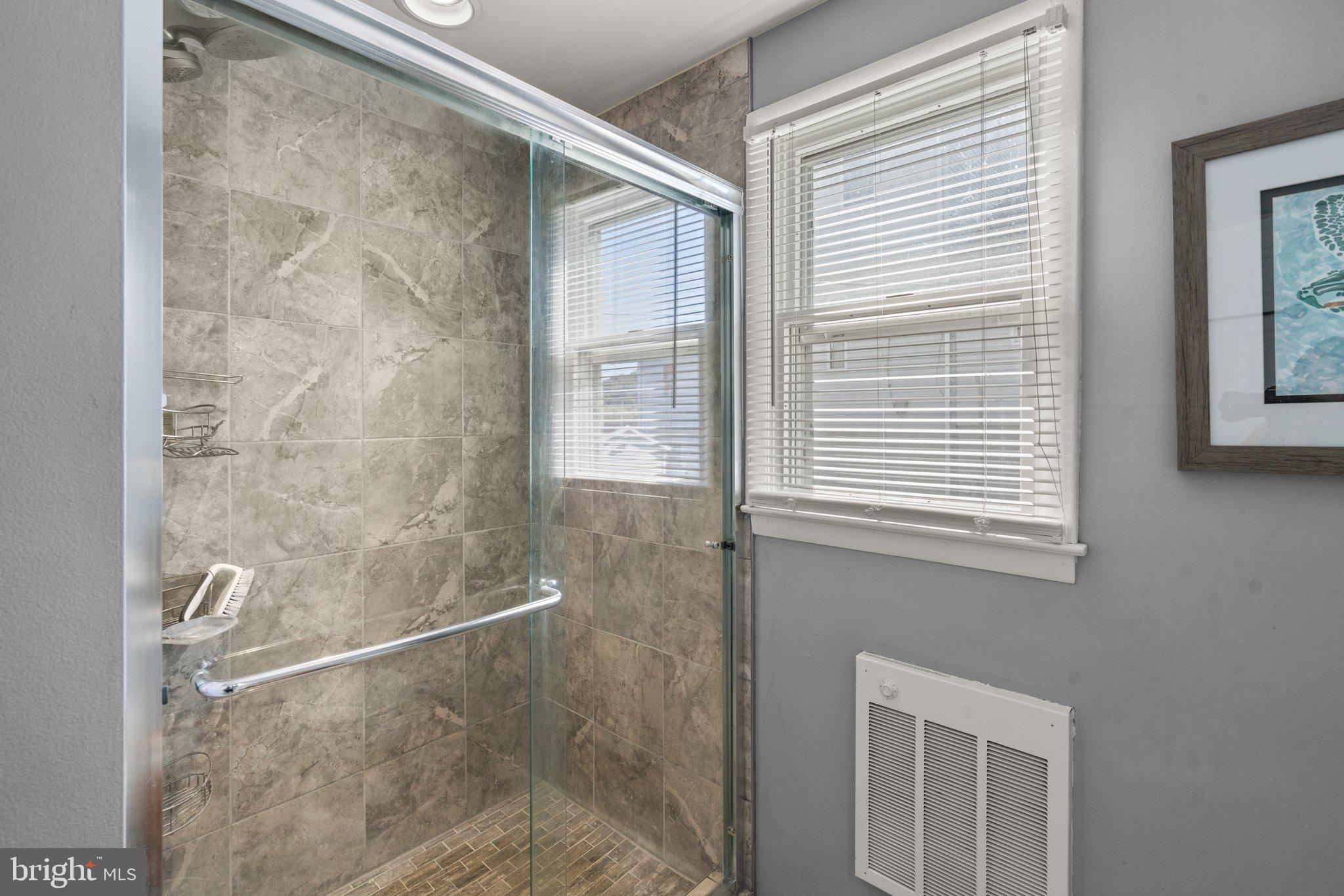 OLIVER BEACH - Residential