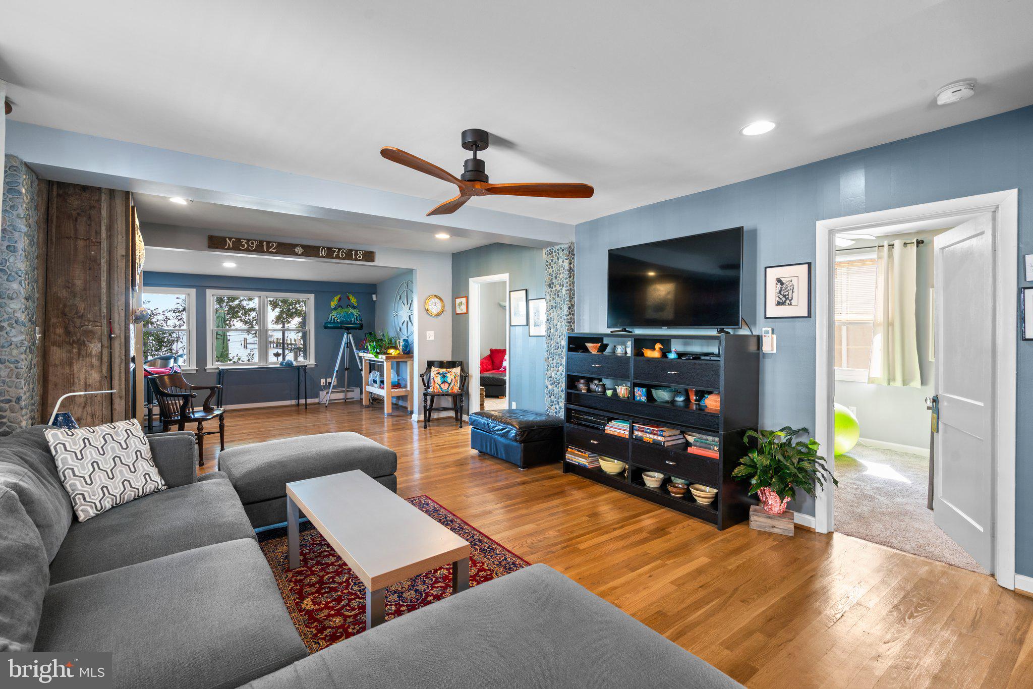 OLIVER BEACH - Residential