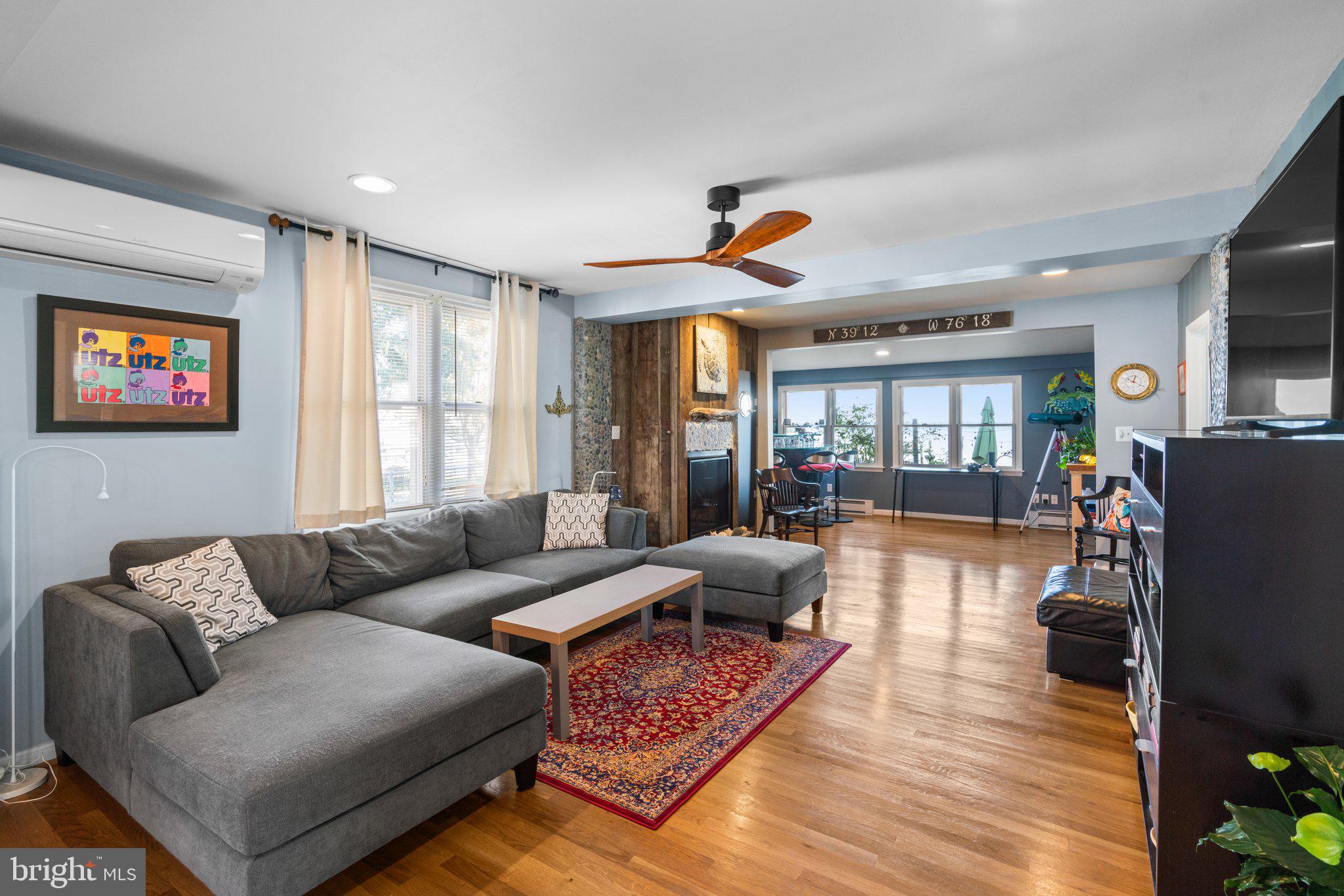 OLIVER BEACH - Residential