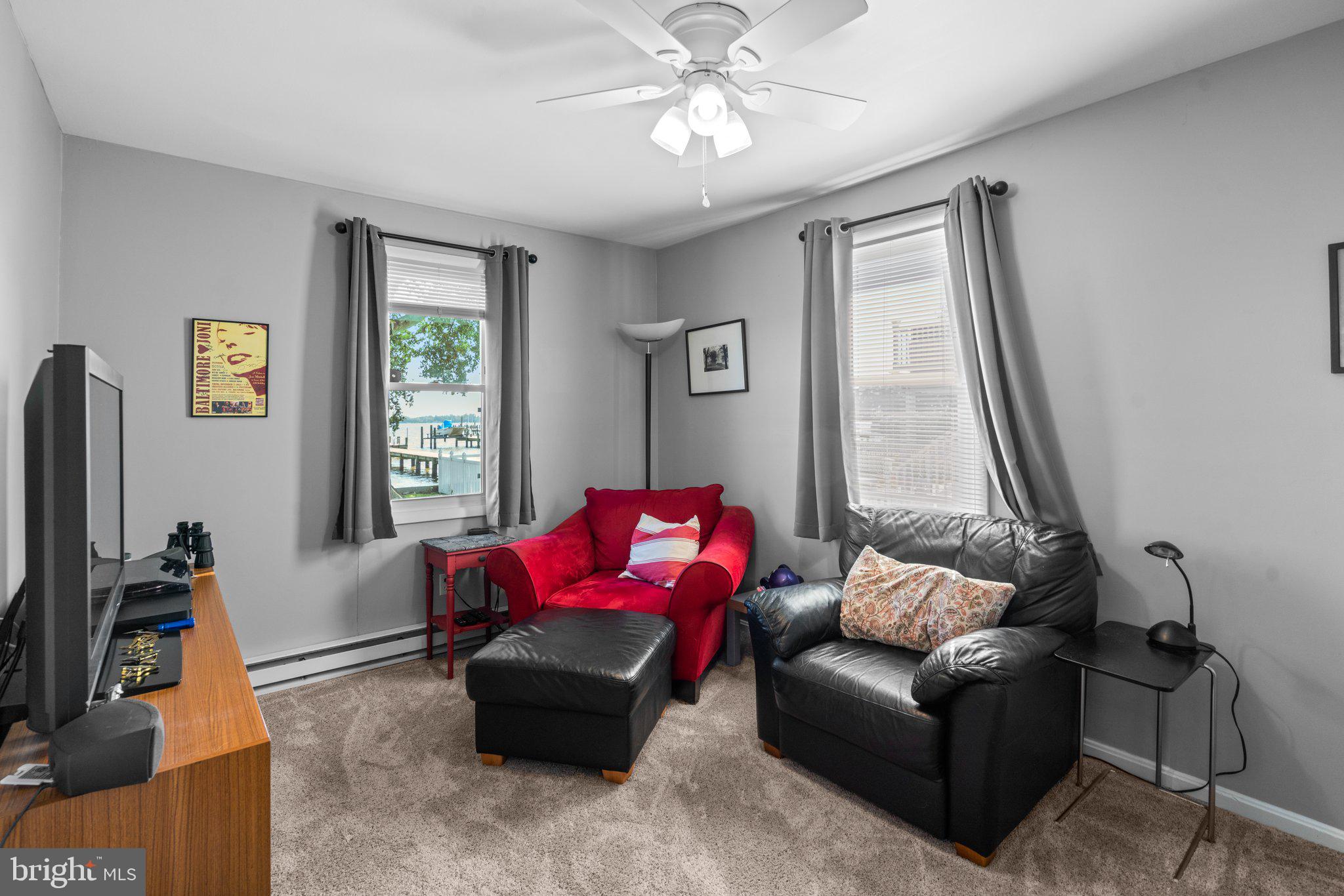 OLIVER BEACH - Residential