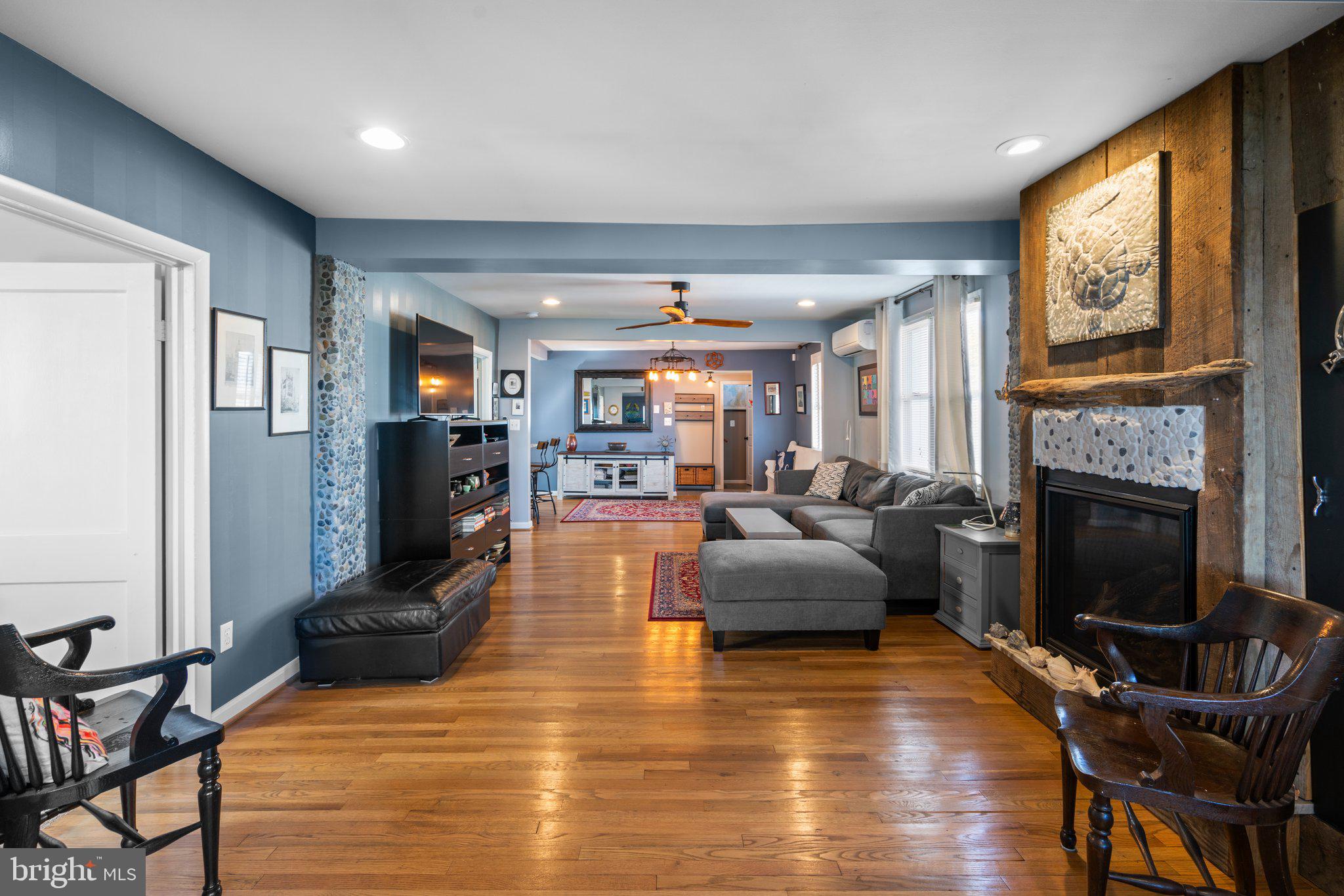 OLIVER BEACH - Residential