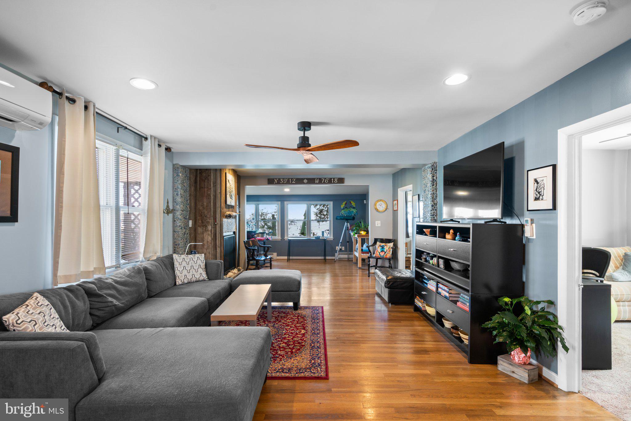 OLIVER BEACH - Residential