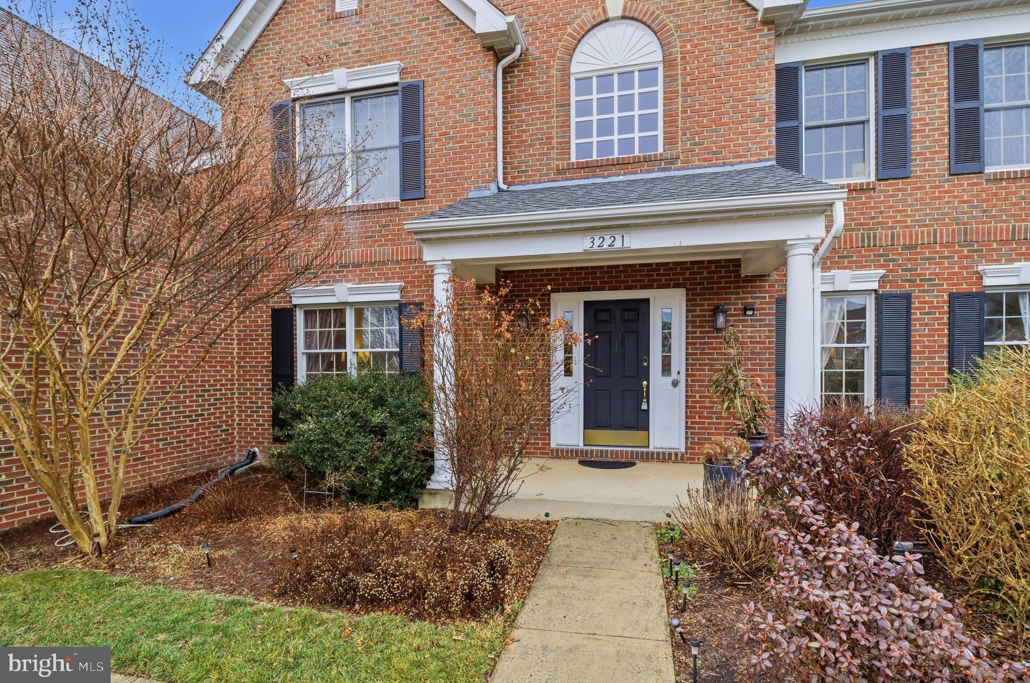 3221 SPRING RAIN COURT