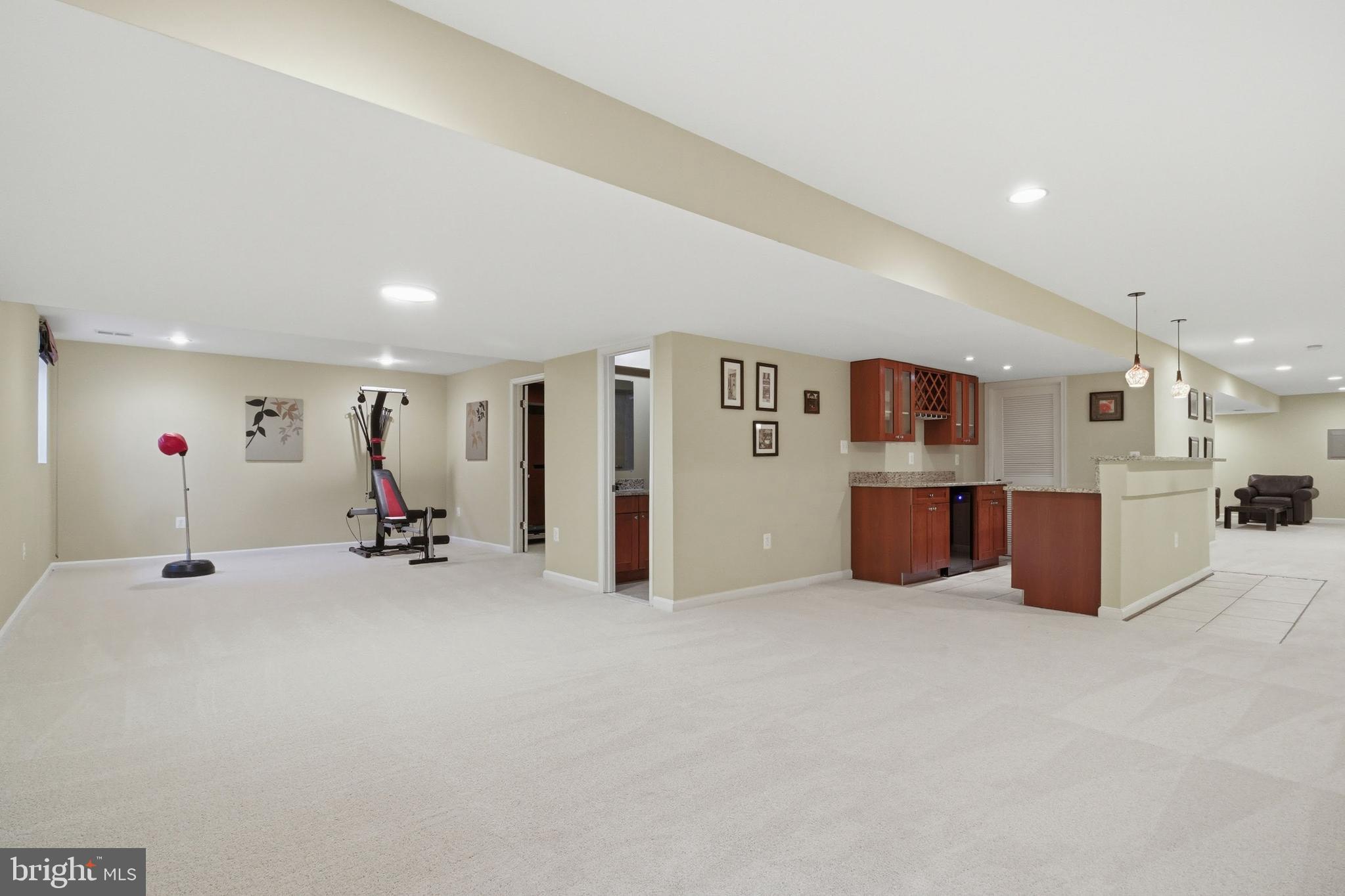 OAKTON RIDGE - Residential