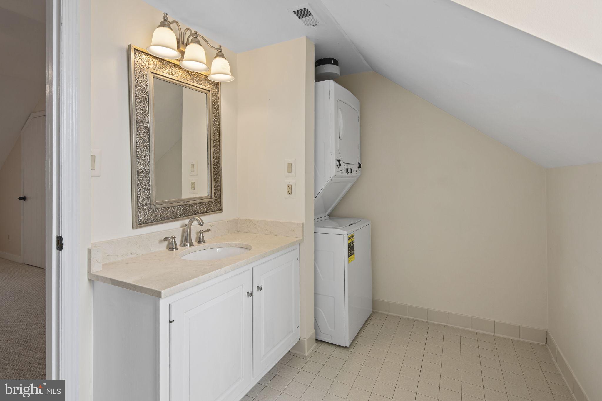 ARCH HALL - Residential Lease