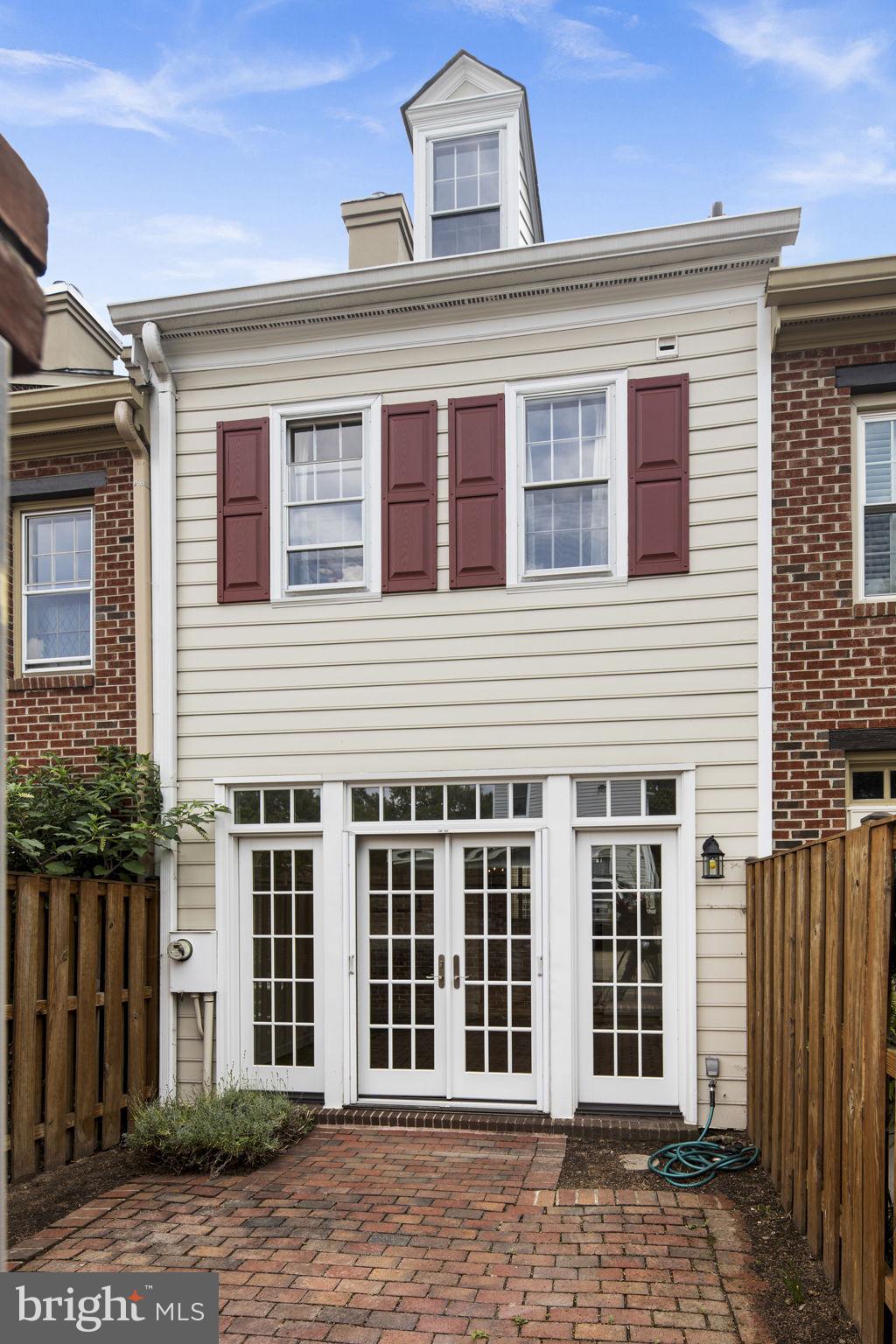 ARCH HALL - Residential Lease