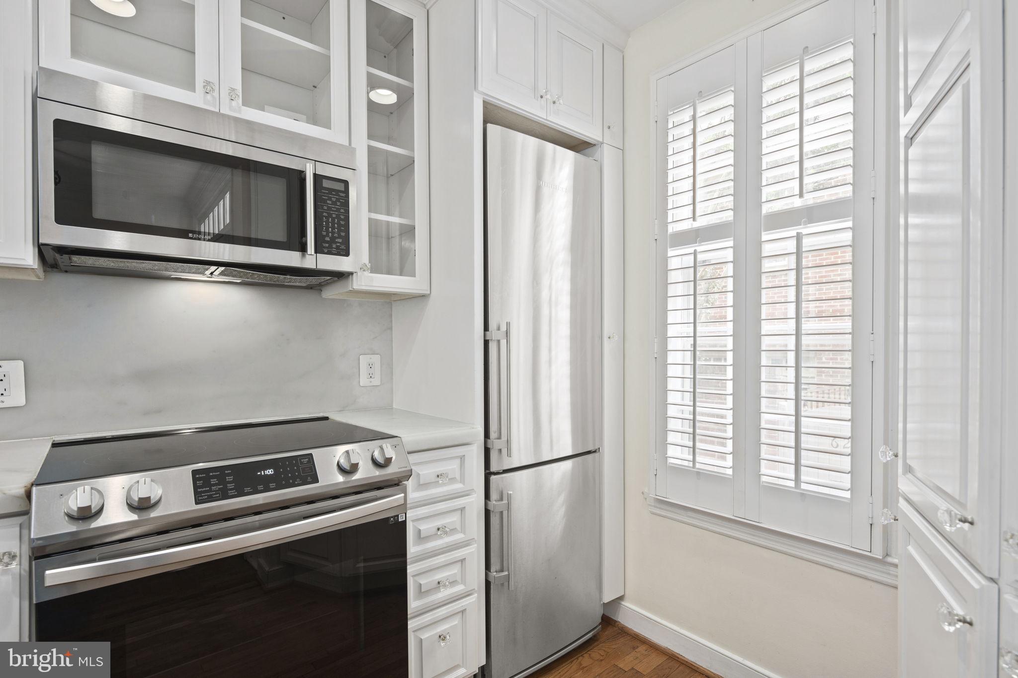 ARCH HALL - Residential Lease