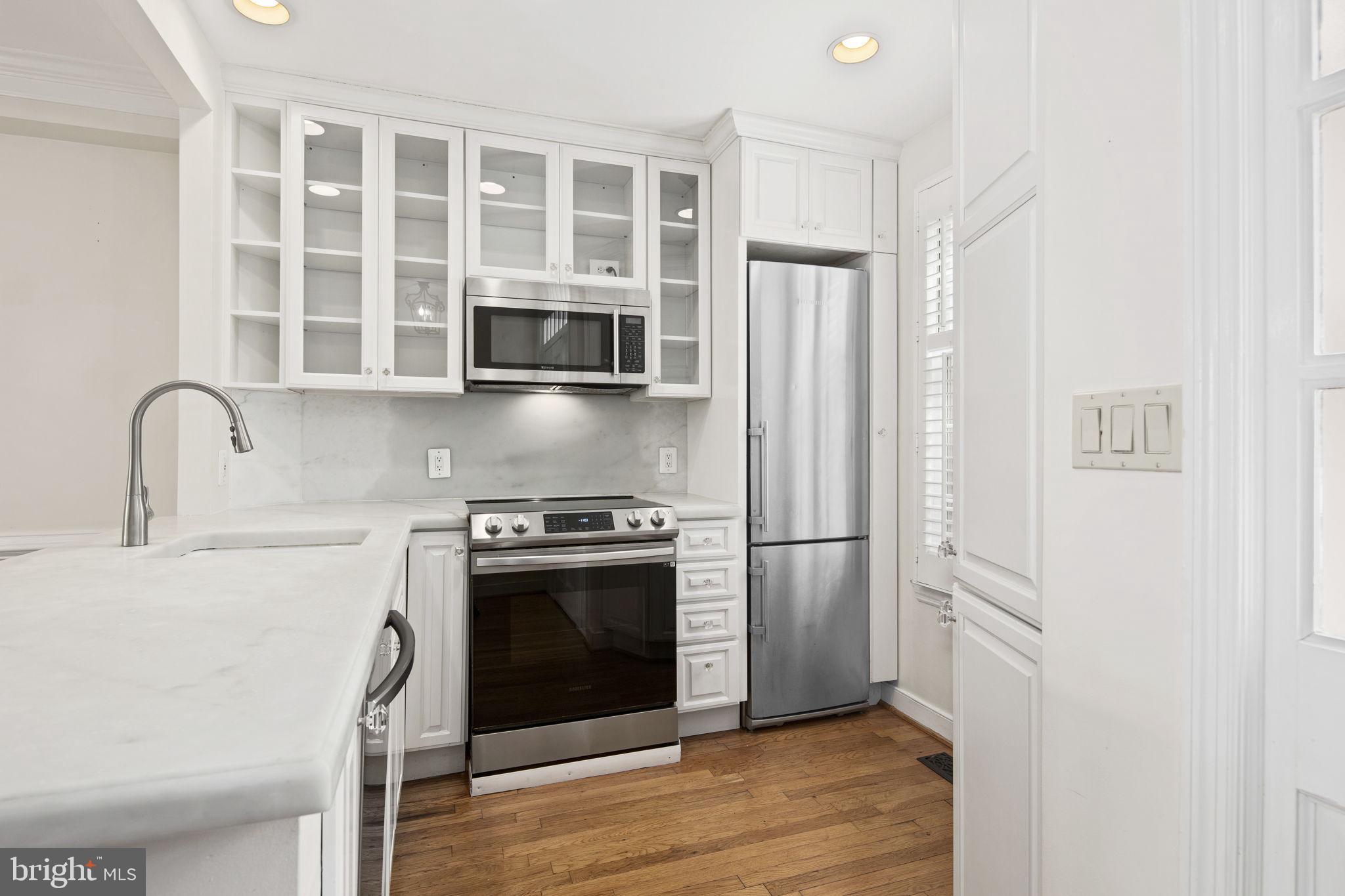 ARCH HALL - Residential Lease