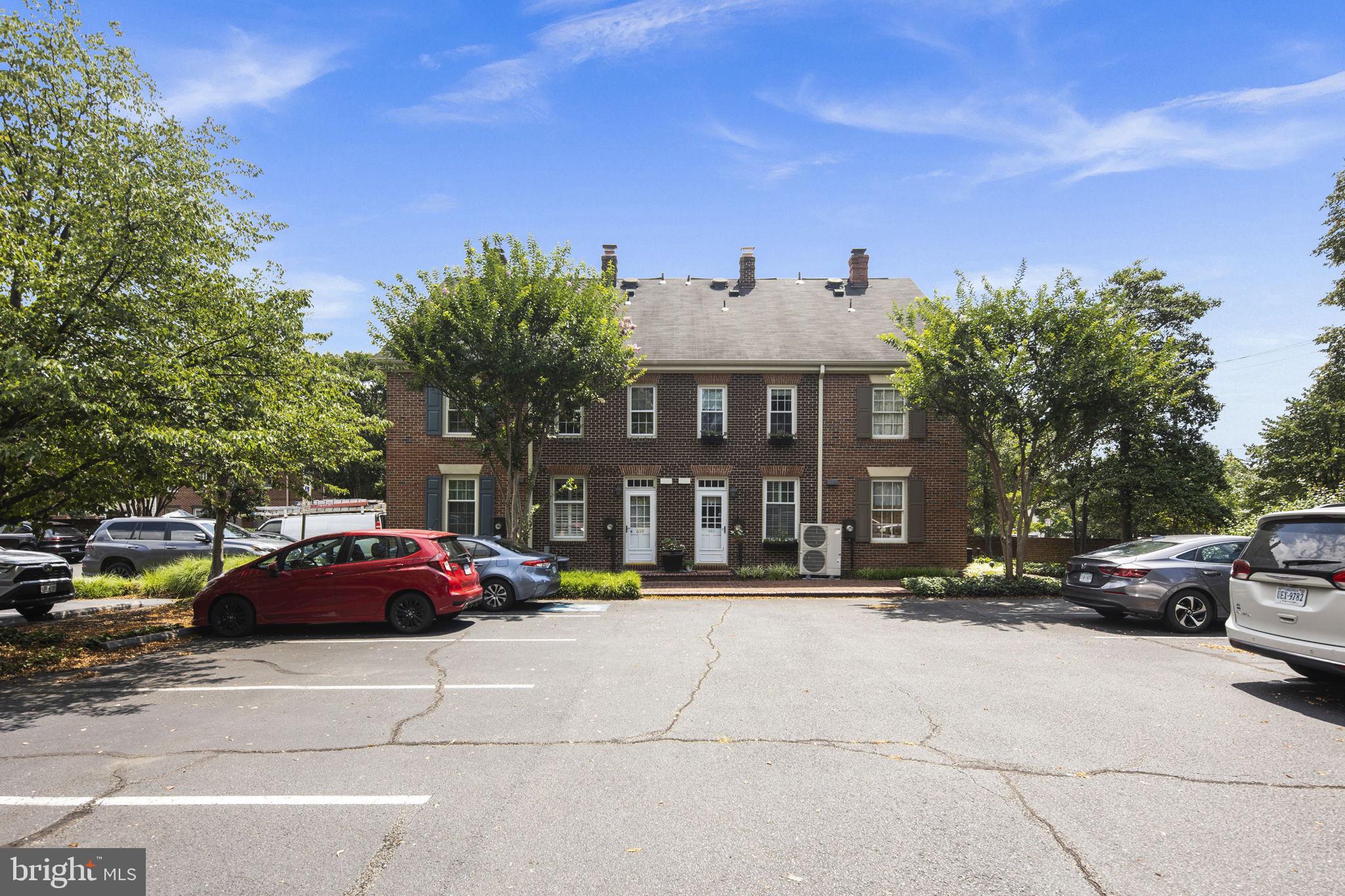 ARCH HALL - Residential Lease