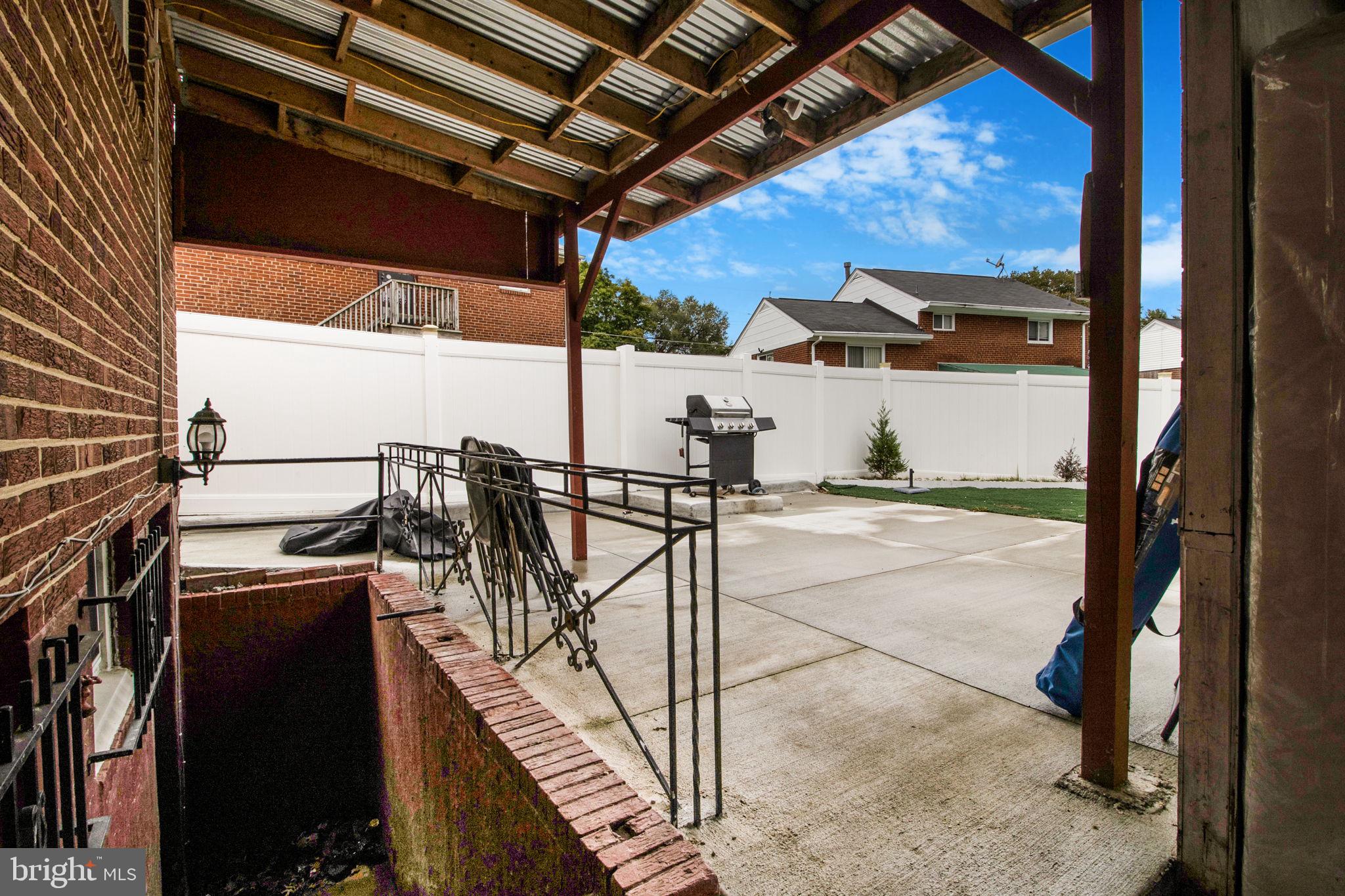 ROLLING RIDGE - Residential