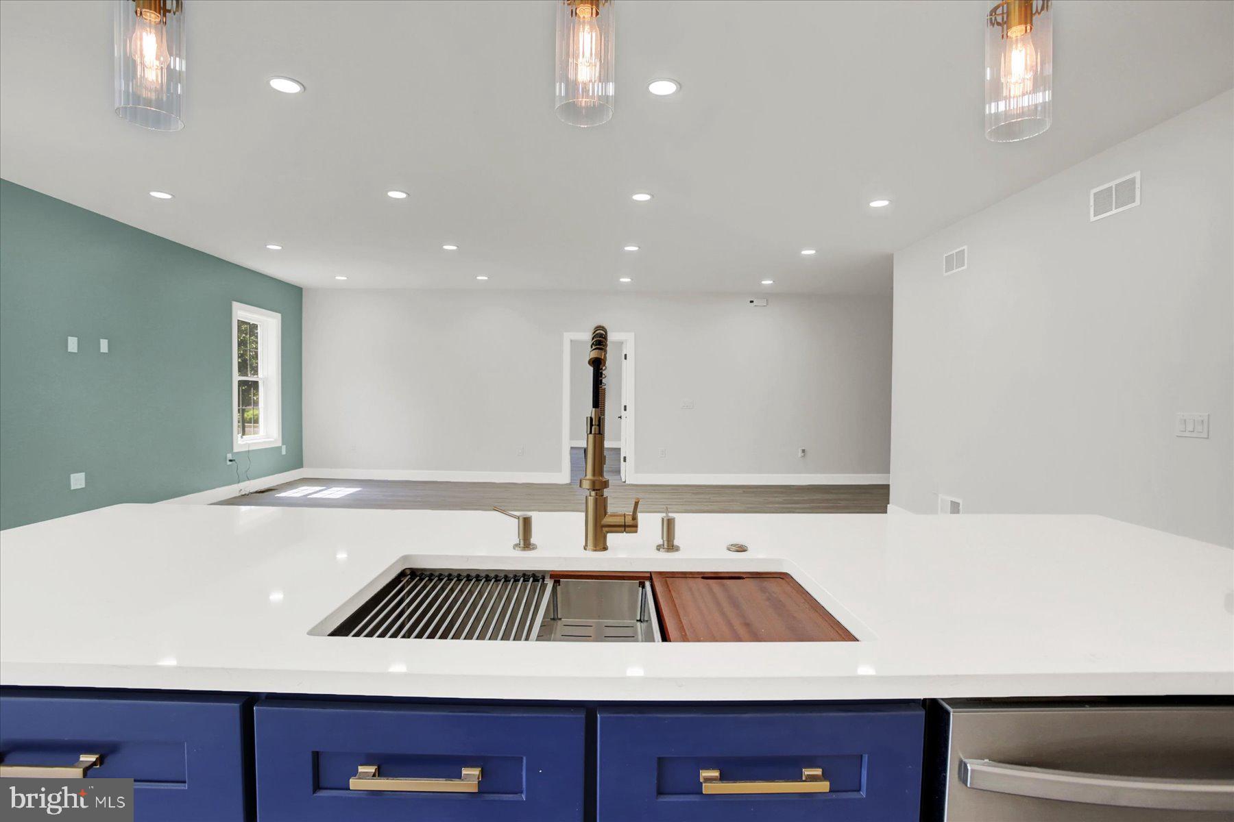 TRINDLE STATION - Residential Lease