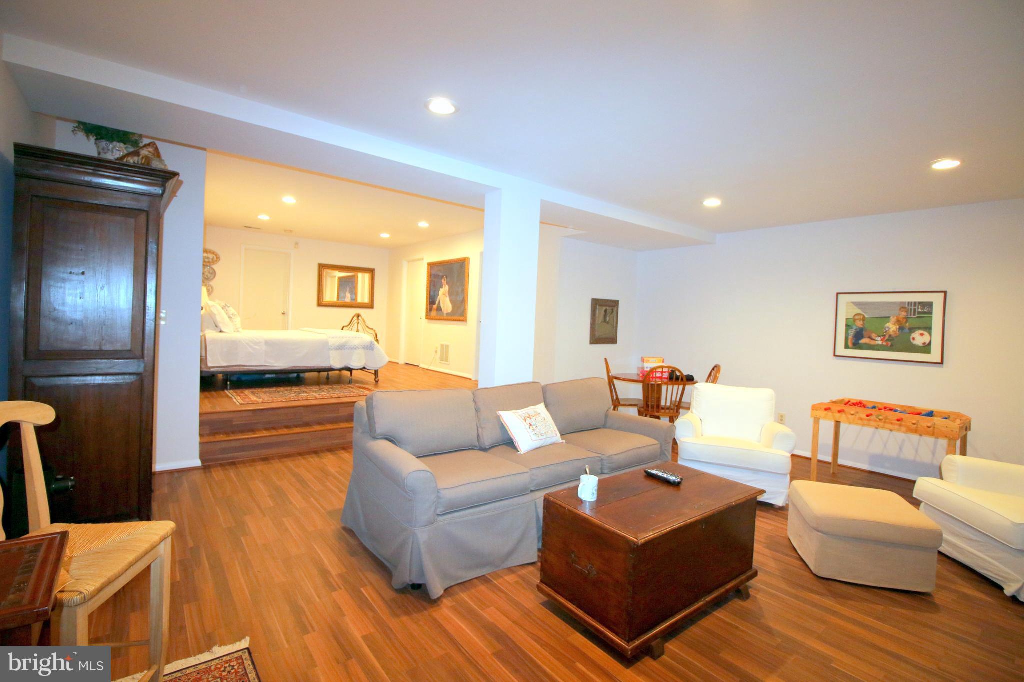 RESTON - Residential Lease