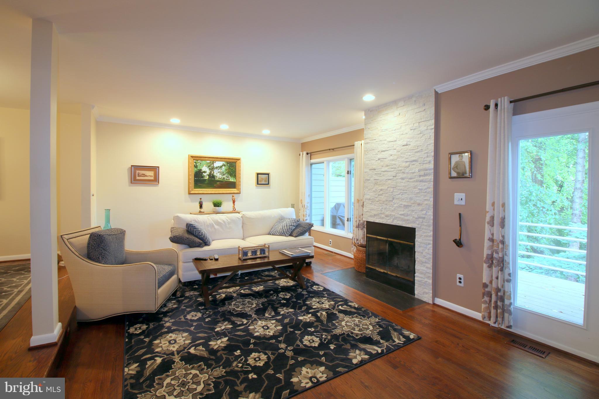 RESTON - Residential Lease