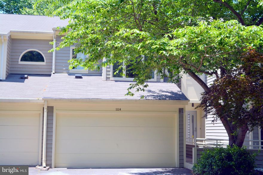 Exclusive upscale lake community in Reston. Short walk to Silver Line Metro! Lake Thoreau community privileges. Village shops, restaurants & more. Gourmet updated kitchen, tile and hardwood on main lvl. Formal DR, Step dwn LR w/cozy wood fpl and walk to deck. New paint Luscious Mstr suite w/jetted tub, large BR's., LL w/ RR, FB, cozy fpl, walk out to private wood deck. Tennis courts, swimming pool